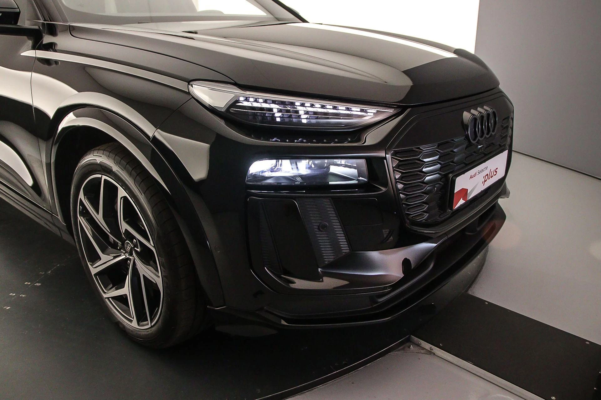 Hoofdafbeelding Audi SQ6