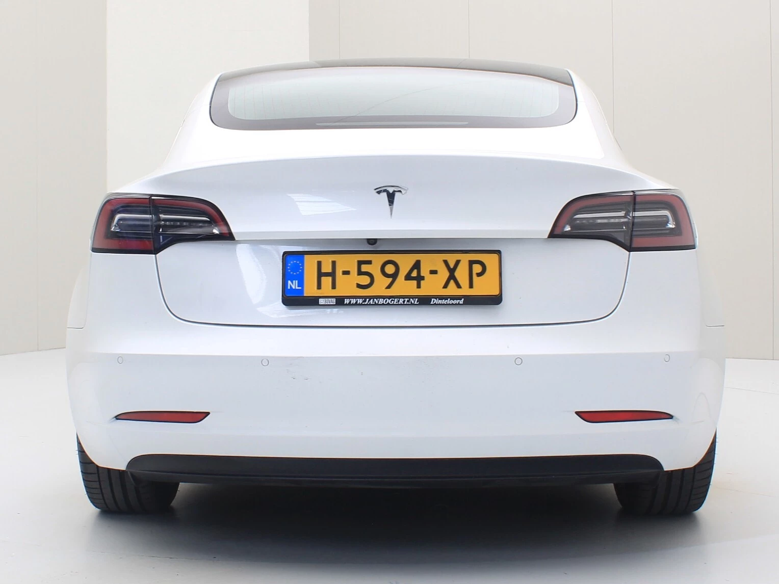 Hoofdafbeelding Tesla Model 3