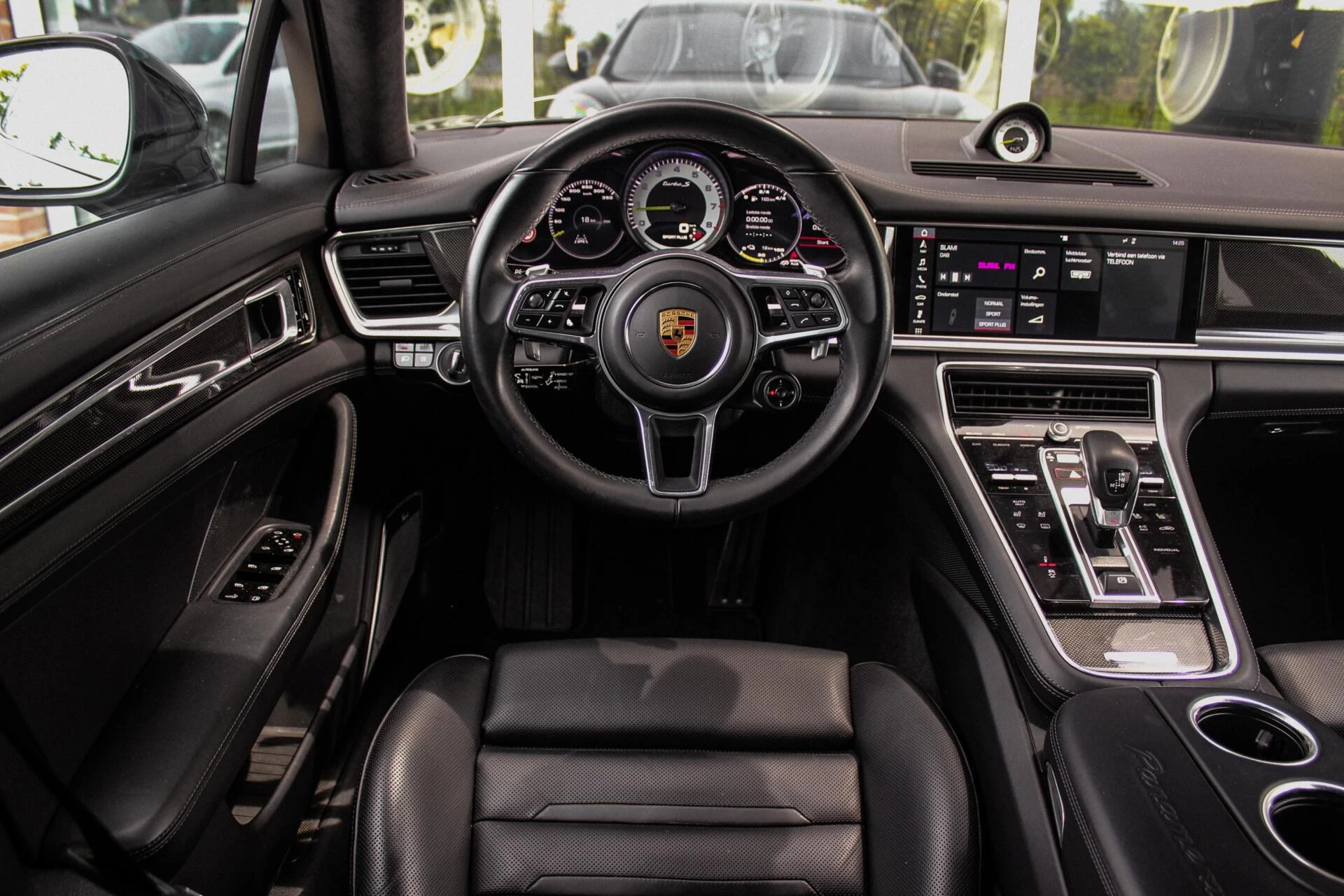 Hoofdafbeelding Porsche Panamera