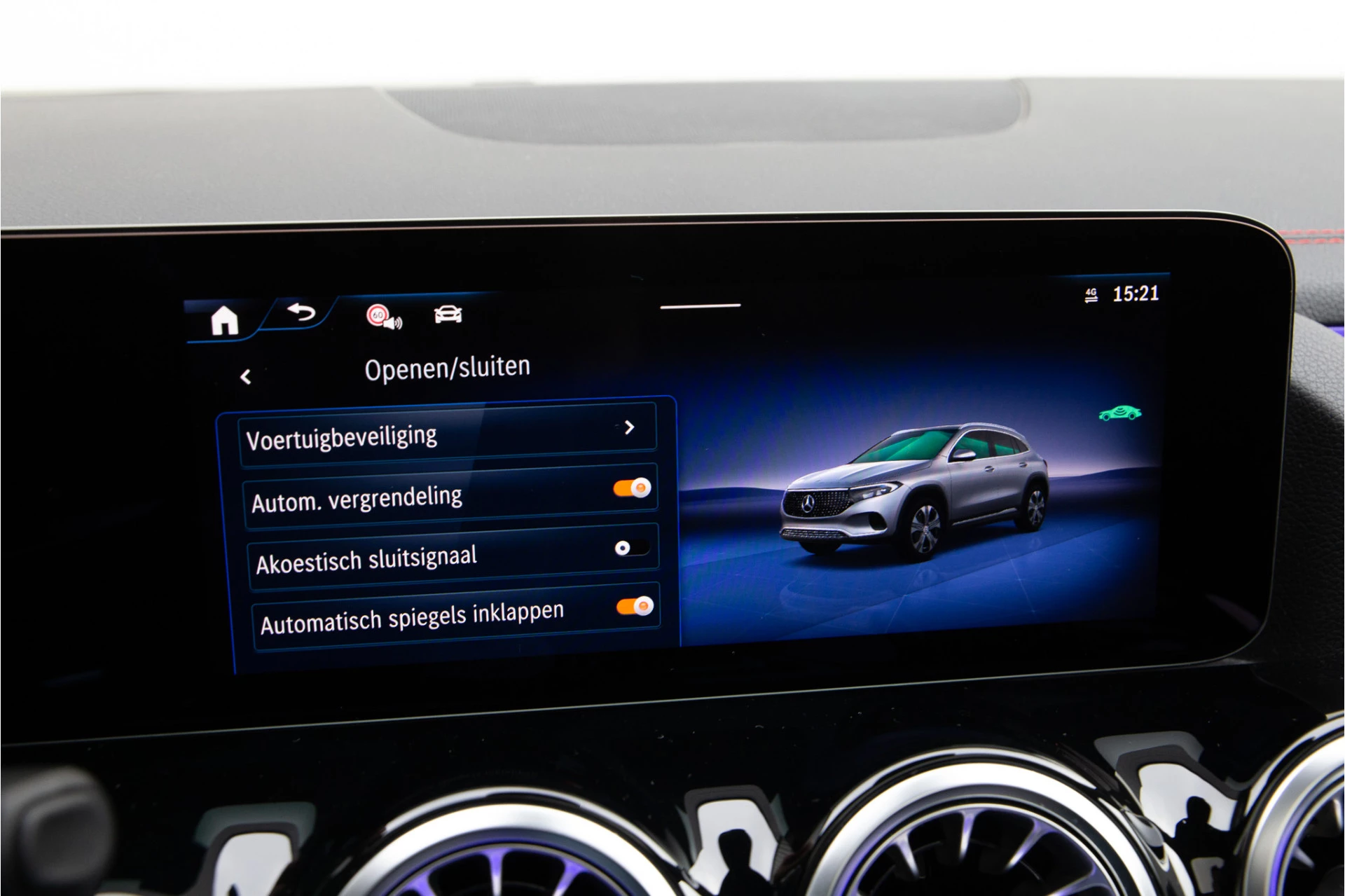 Hoofdafbeelding Mercedes-Benz EQA