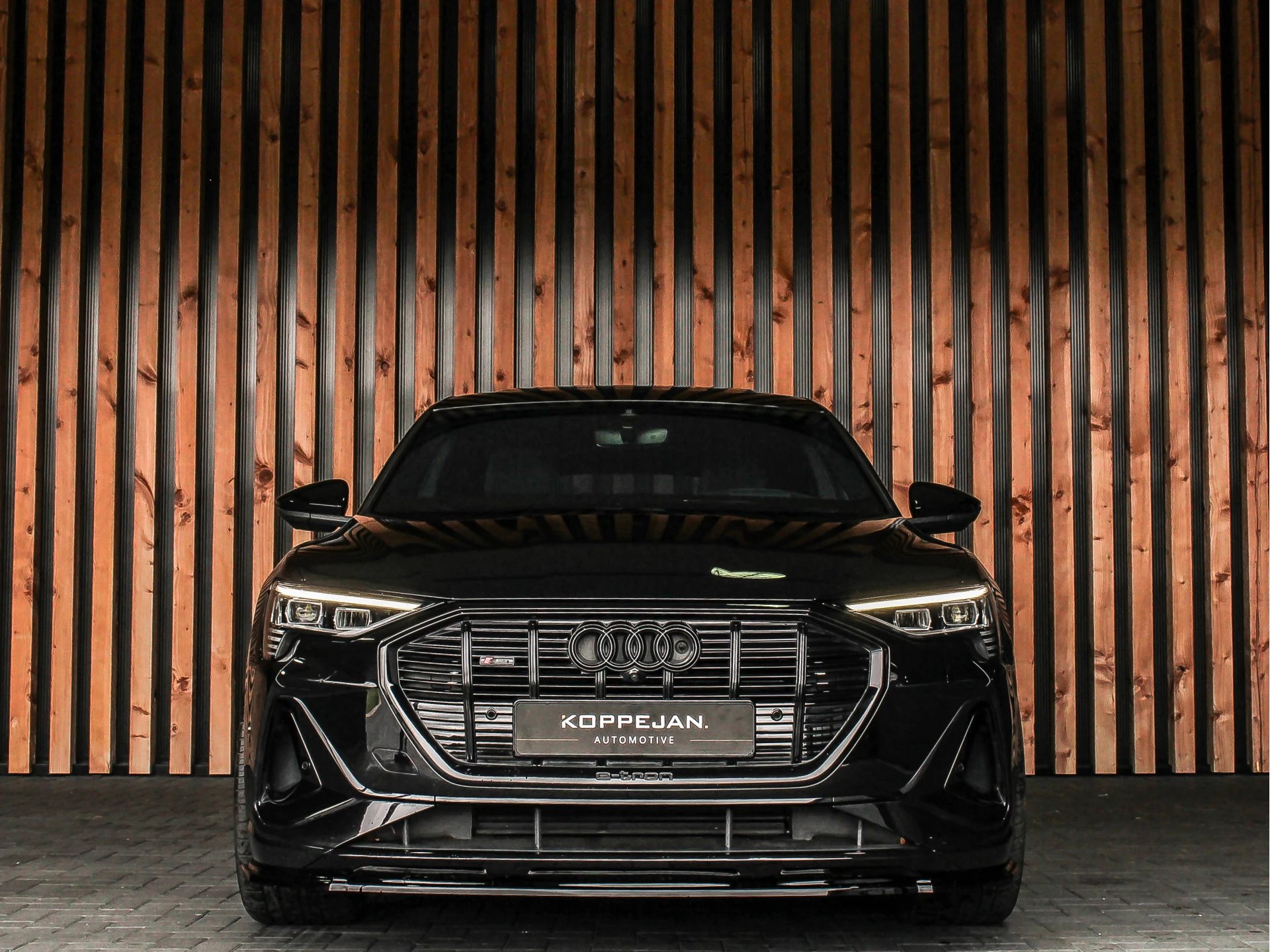 Hoofdafbeelding Audi e-tron