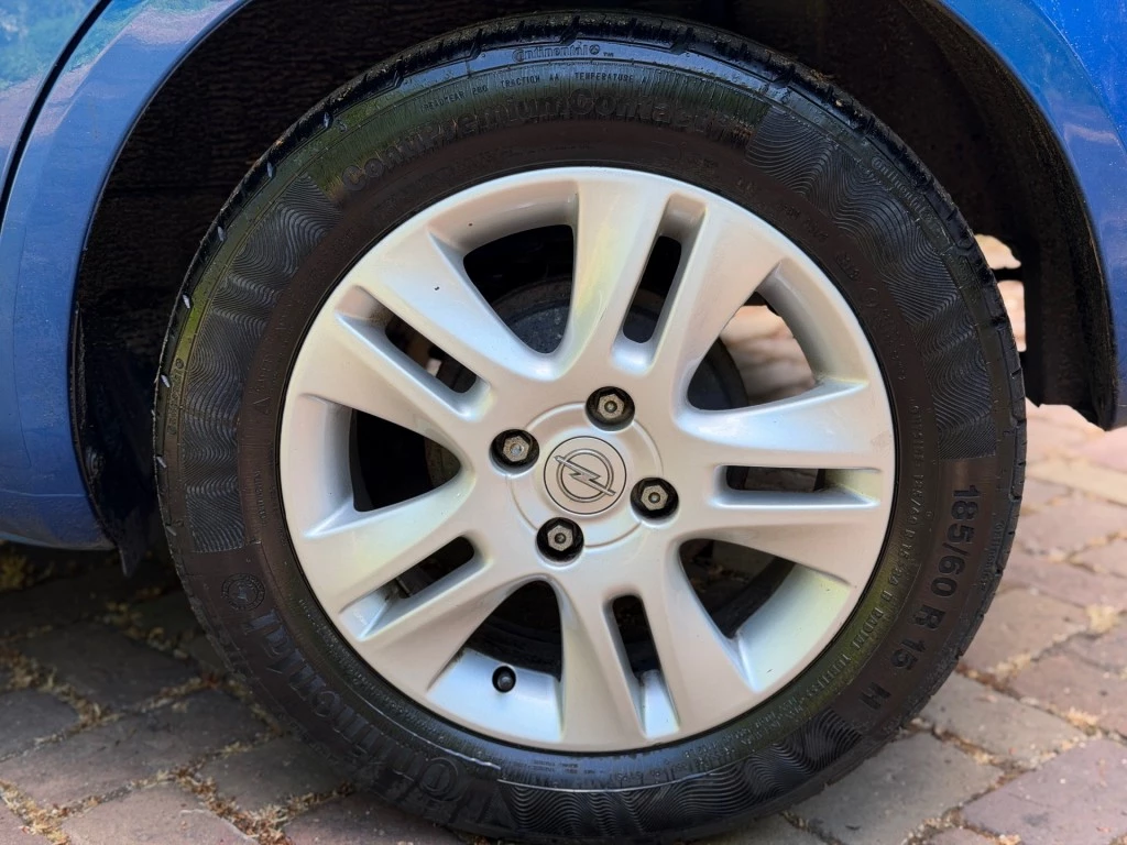 Hoofdafbeelding Opel Agila