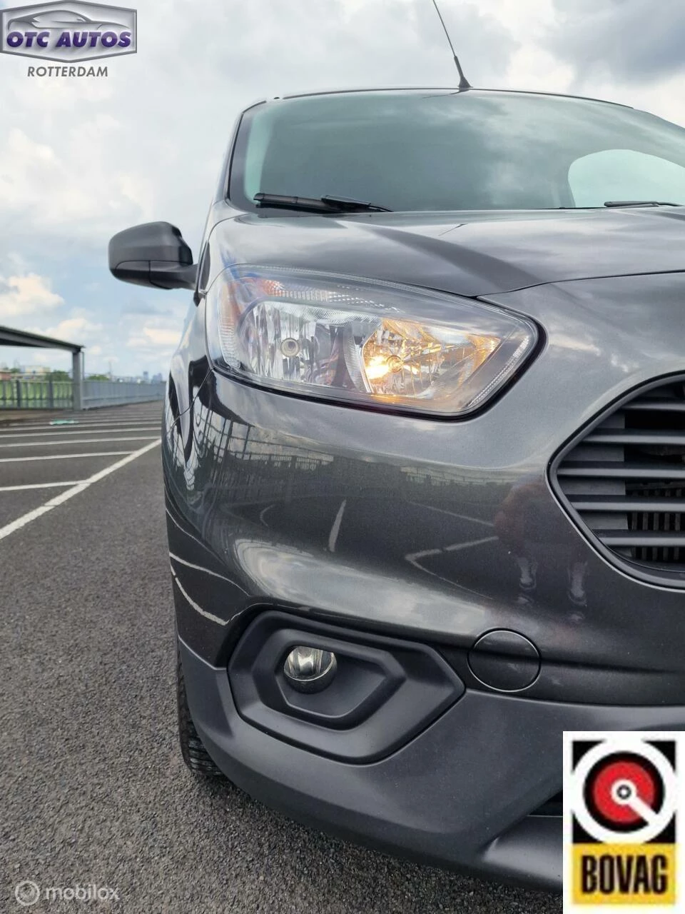 Hoofdafbeelding Ford Transit Courier