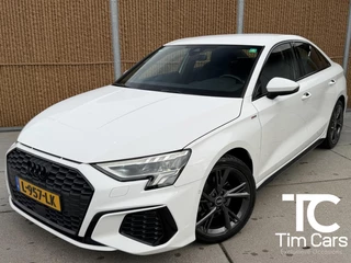 Audi A3 Limousine 30 TFSI S edition Automaat | Stoelverwarming | Inpakeerhulp | Cruise & climate control | Elektrisch inklapbare spiegels | Digitale cockpit | LED verlichting | DAB ontvangst | Parkeersensoren voor en achter
