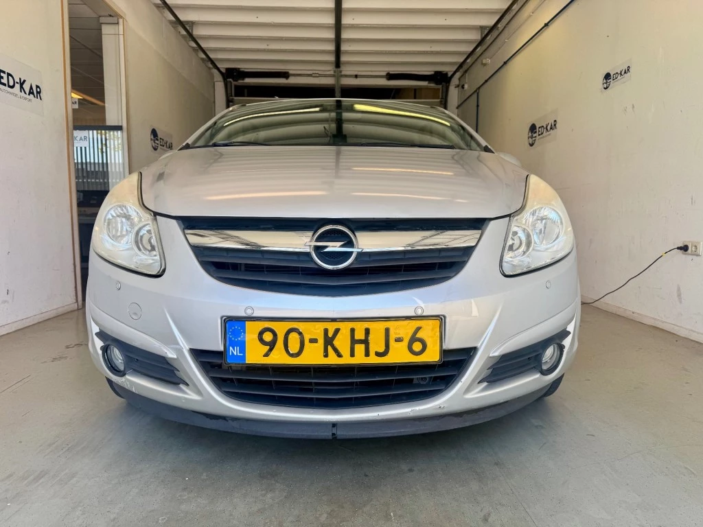 Hoofdafbeelding Opel Corsa