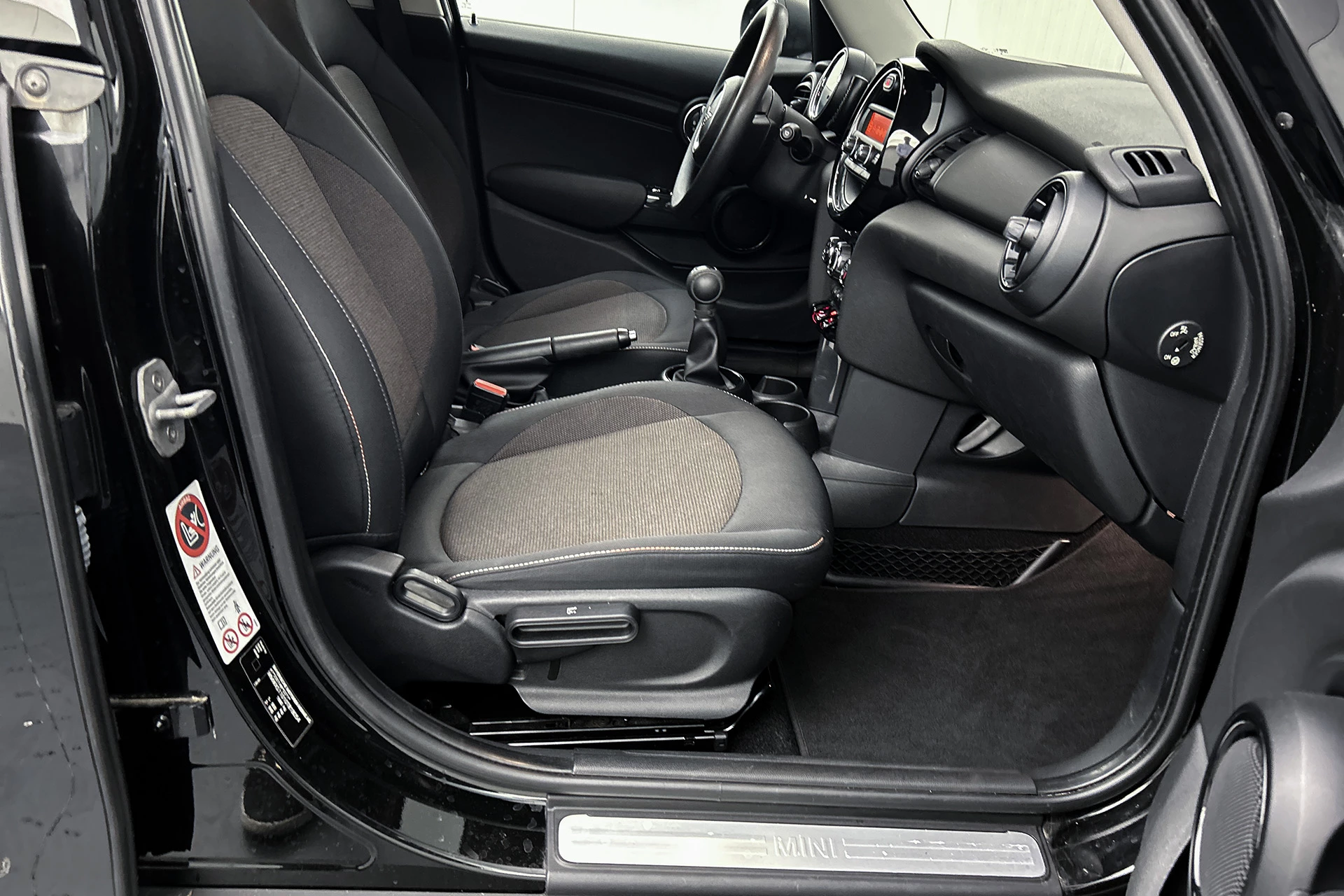 Hoofdafbeelding MINI 5-deurs