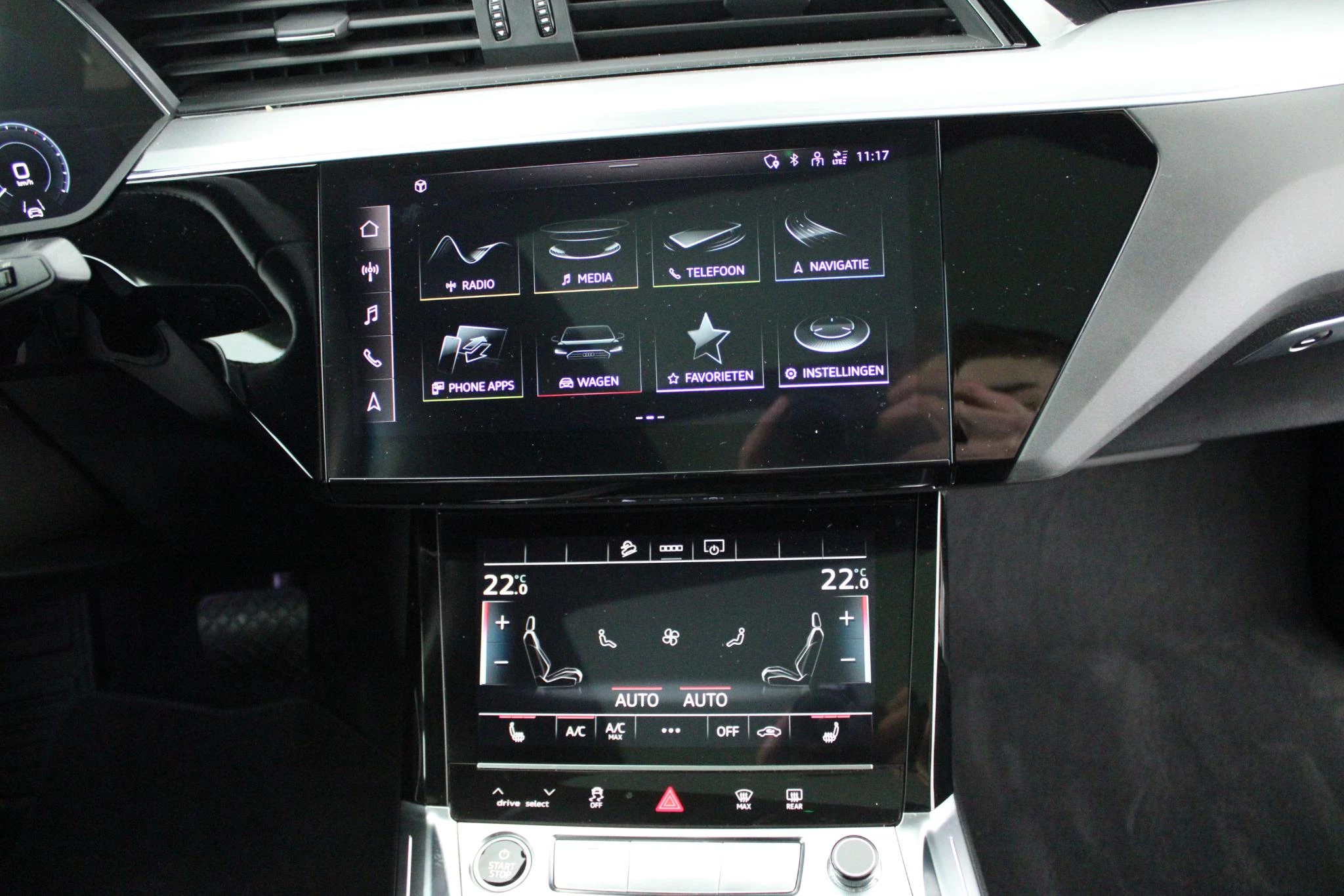 Hoofdafbeelding Audi e-tron