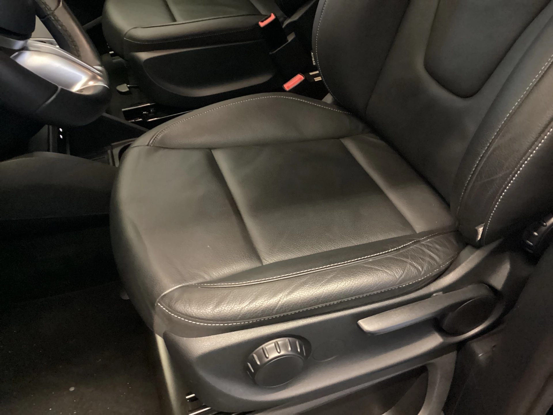 Hoofdafbeelding Mercedes-Benz EQV