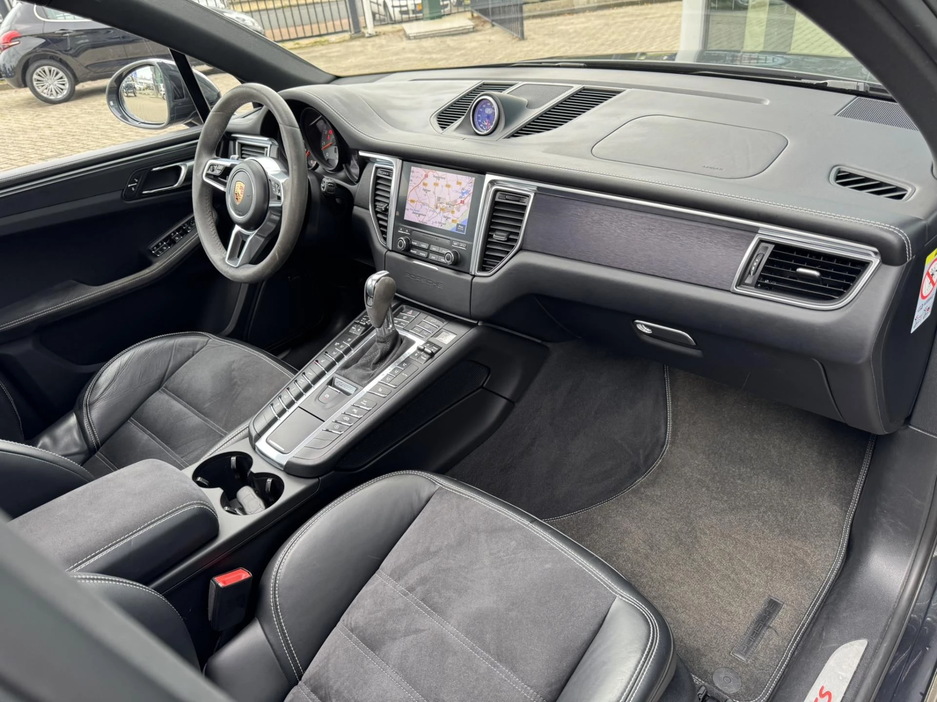 Hoofdafbeelding Porsche Macan