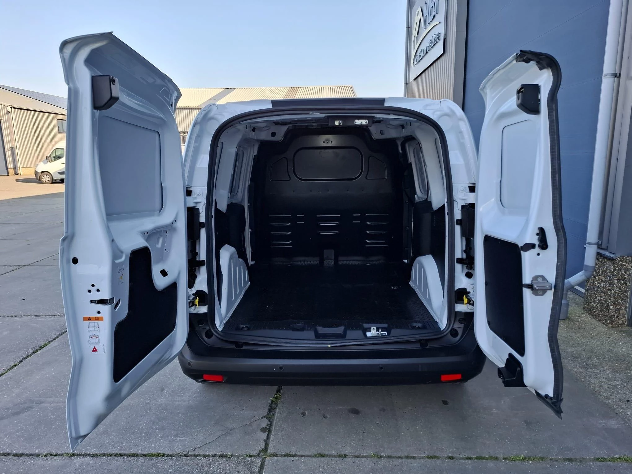 Hoofdafbeelding Ford Transit Courier