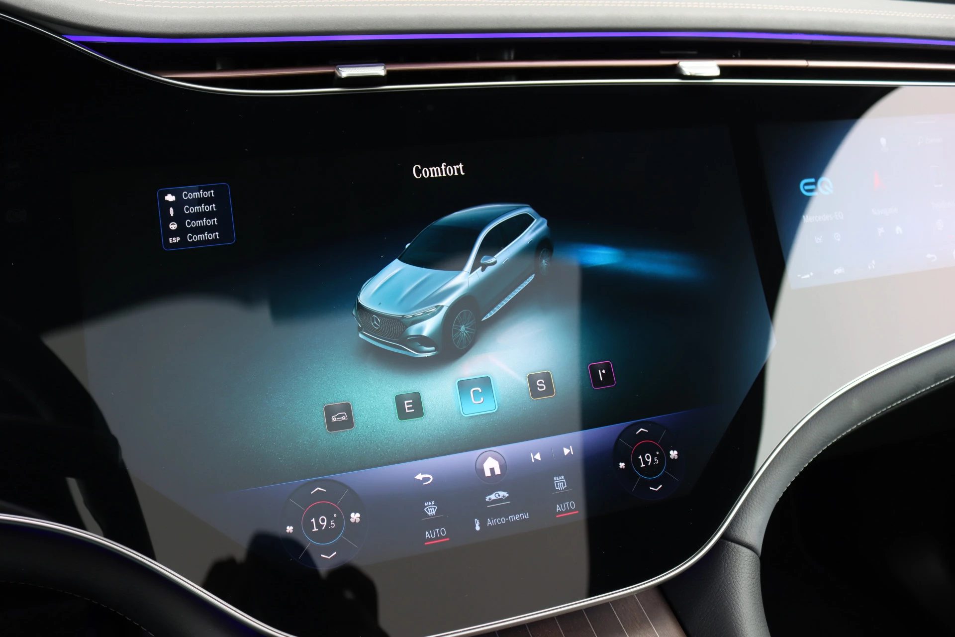 Hoofdafbeelding Mercedes-Benz EQS