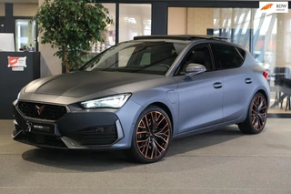 CUPRA Leon 1.4 e-Hybrid VZ Copper MATT 245PK Pano Vol Leder Cam Led Navi Virtual