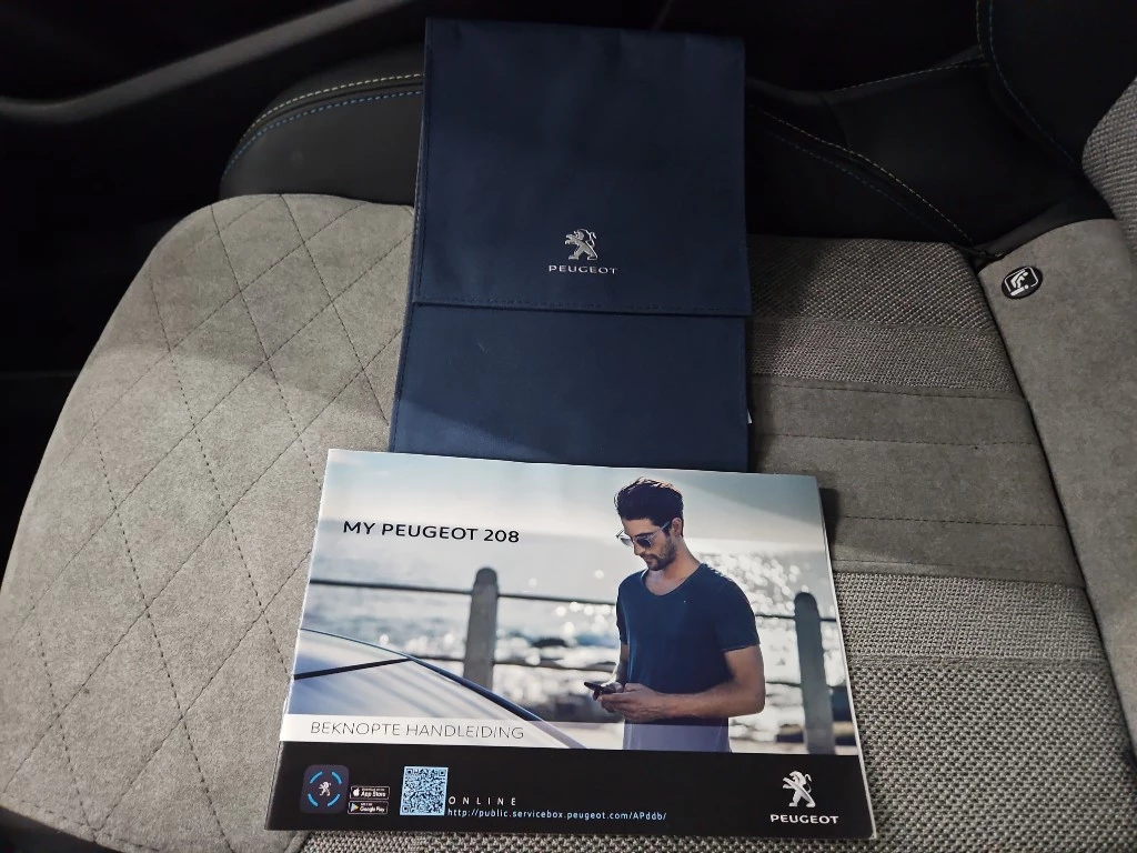 Hoofdafbeelding Peugeot e-208