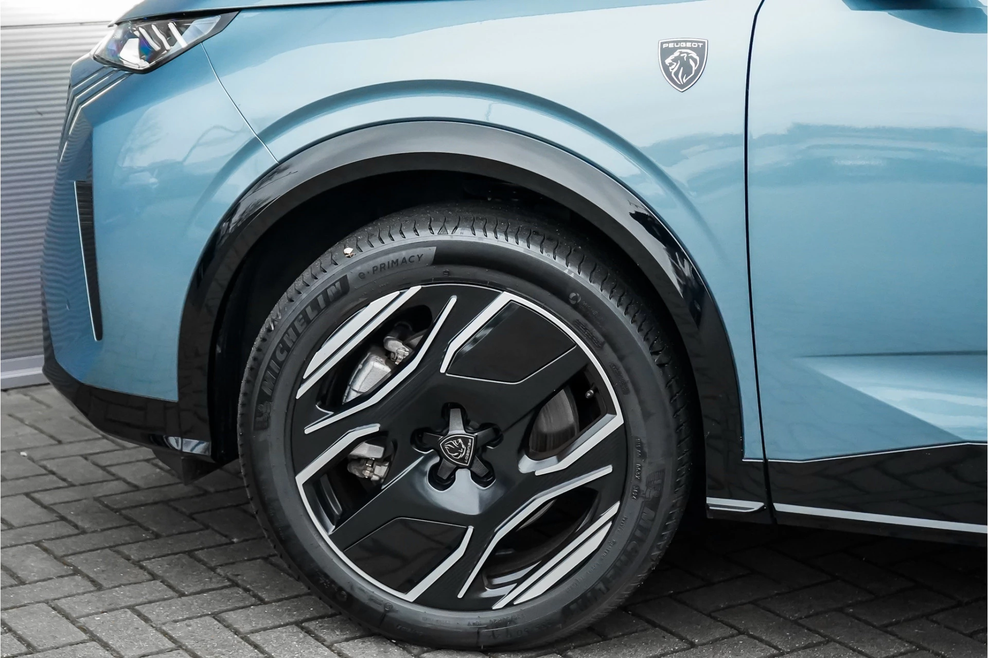 Hoofdafbeelding Peugeot e-3008