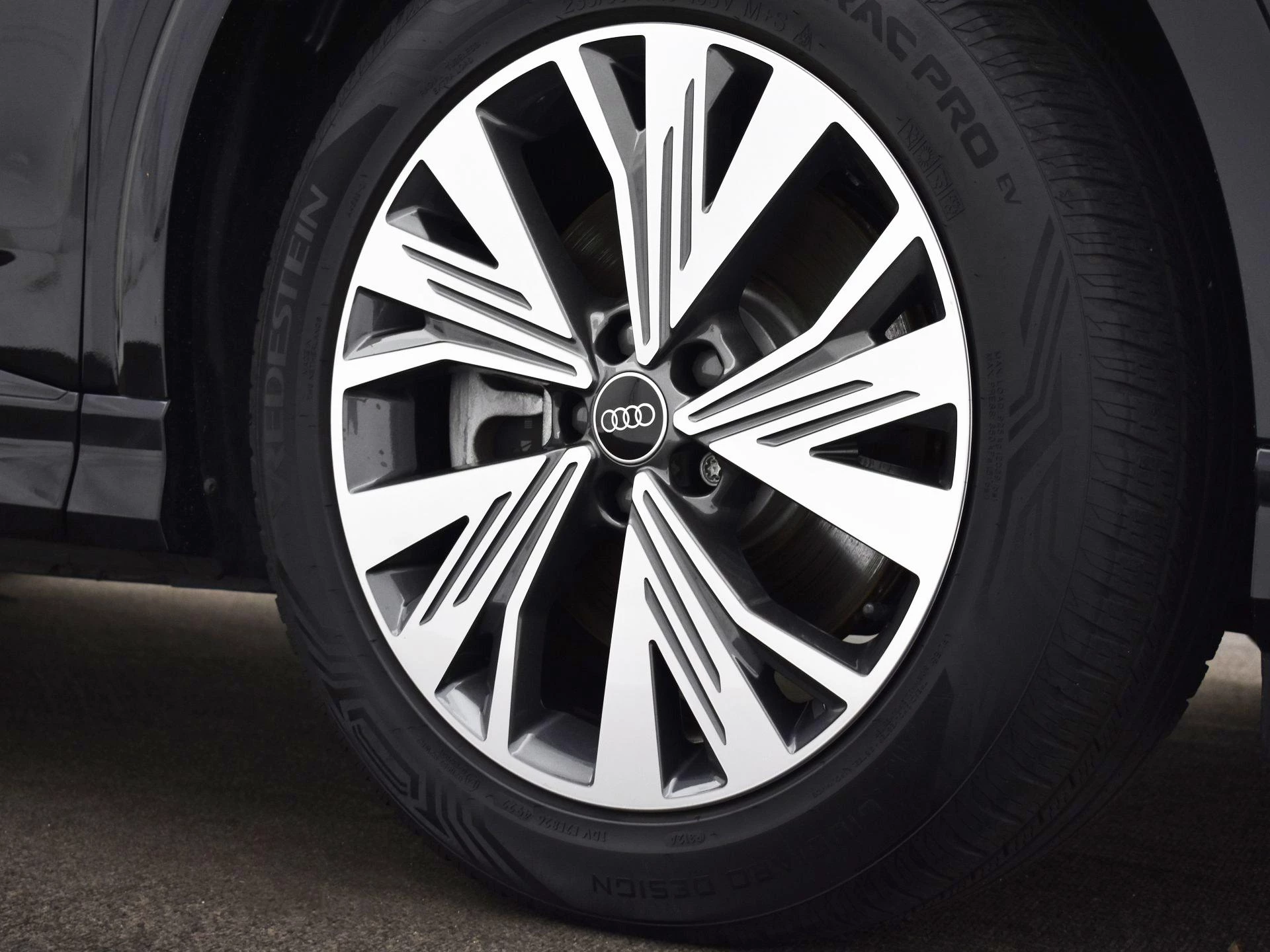 Hoofdafbeelding Audi Q4 e-tron