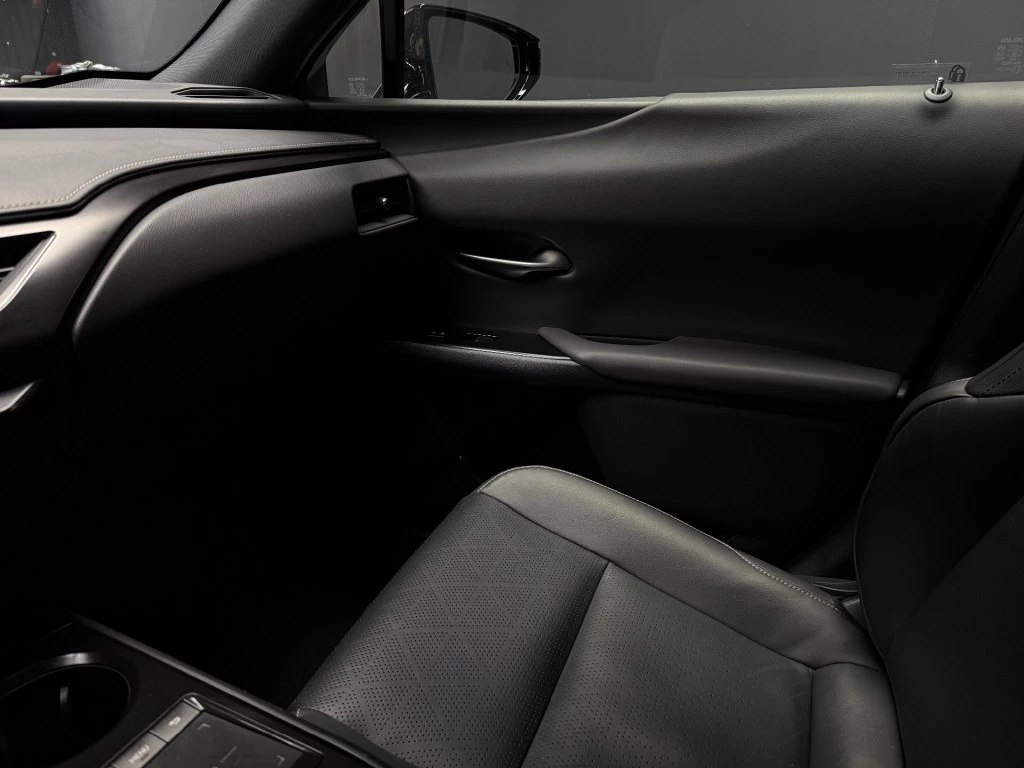 Hoofdafbeelding Lexus UX