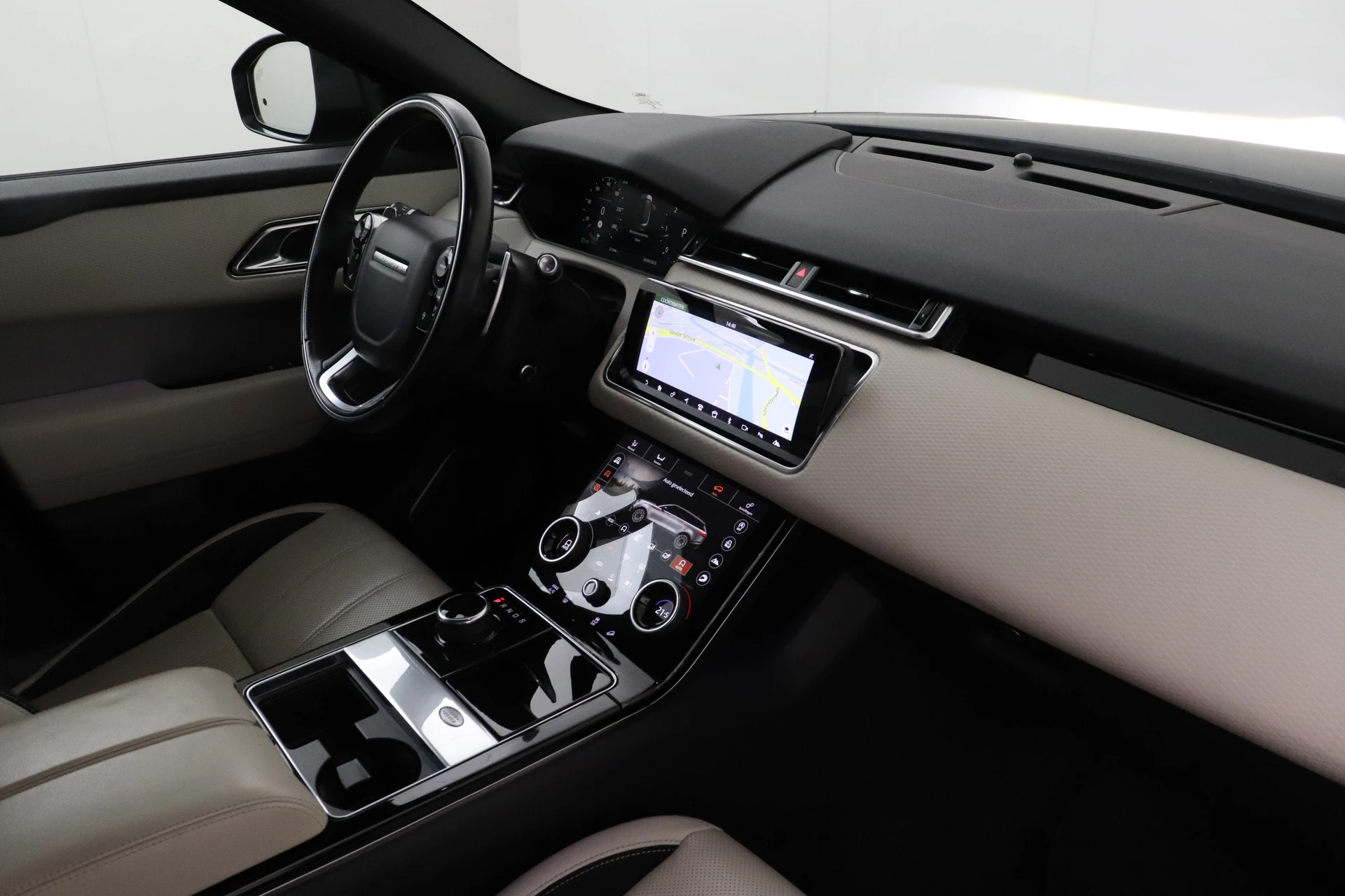 Hoofdafbeelding Land Rover Range Rover Velar