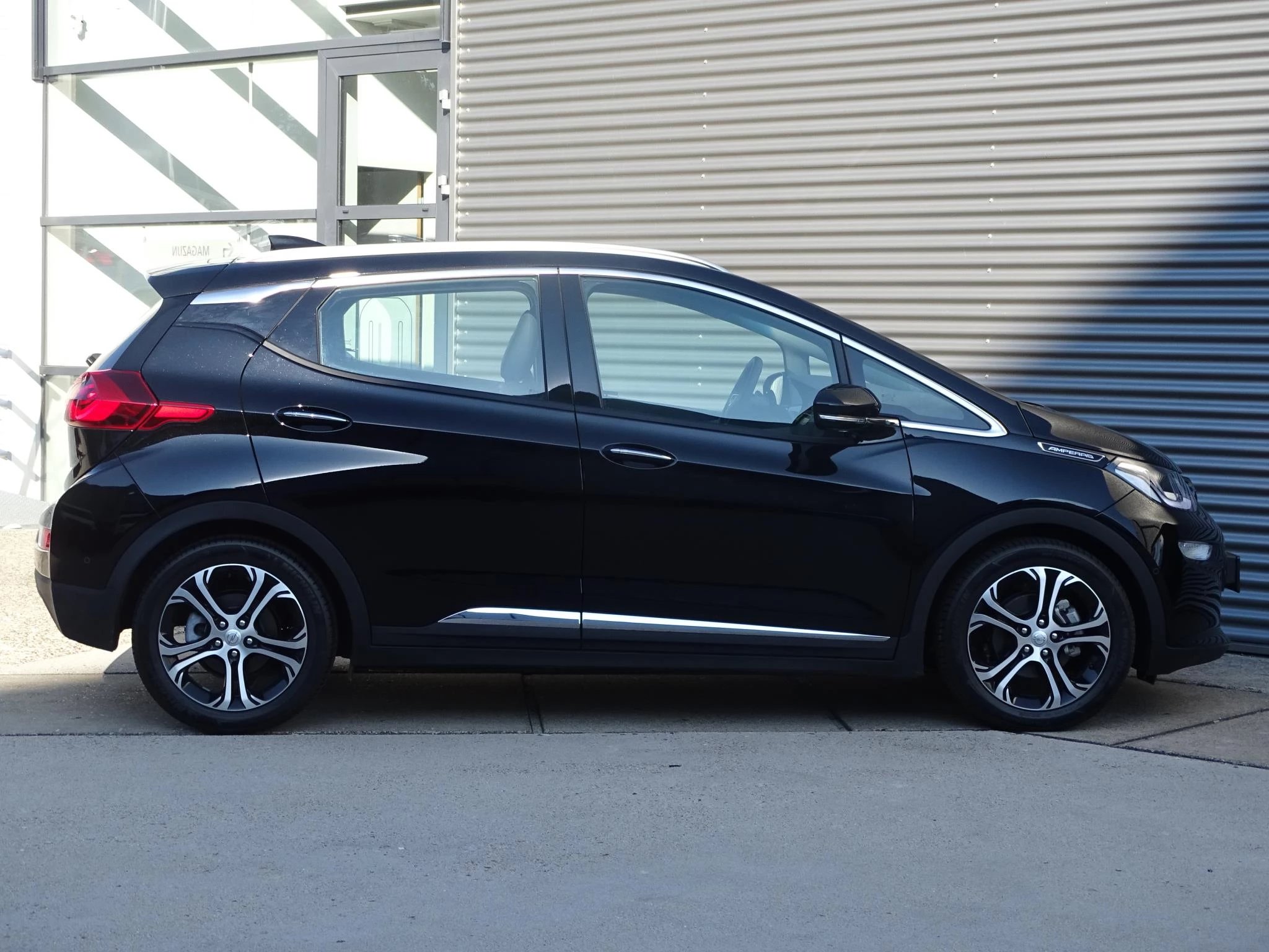 Hoofdafbeelding Opel Ampera-e