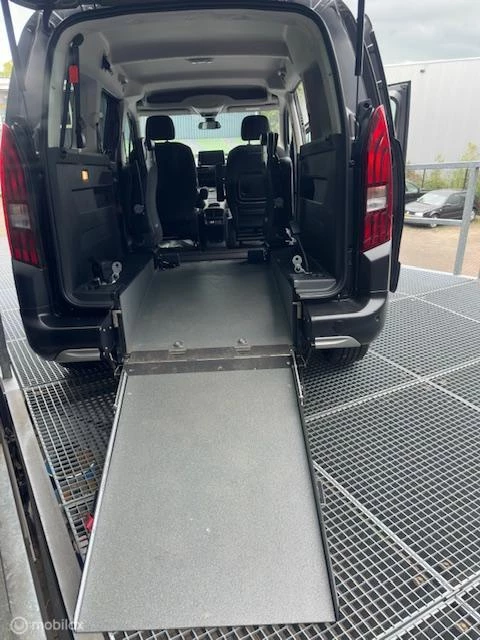 Hoofdafbeelding Peugeot Rifter