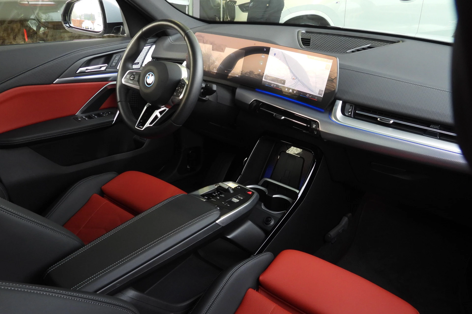 Hoofdafbeelding BMW iX2