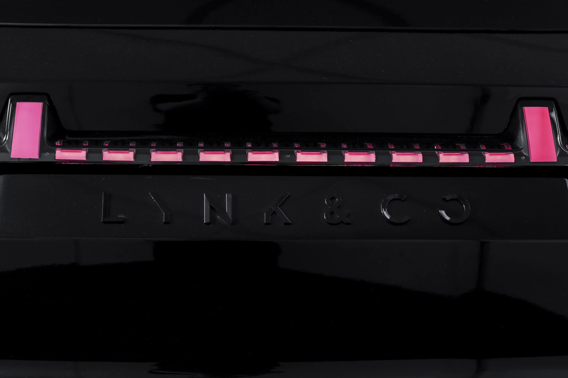 Hoofdafbeelding Lynk & Co 08