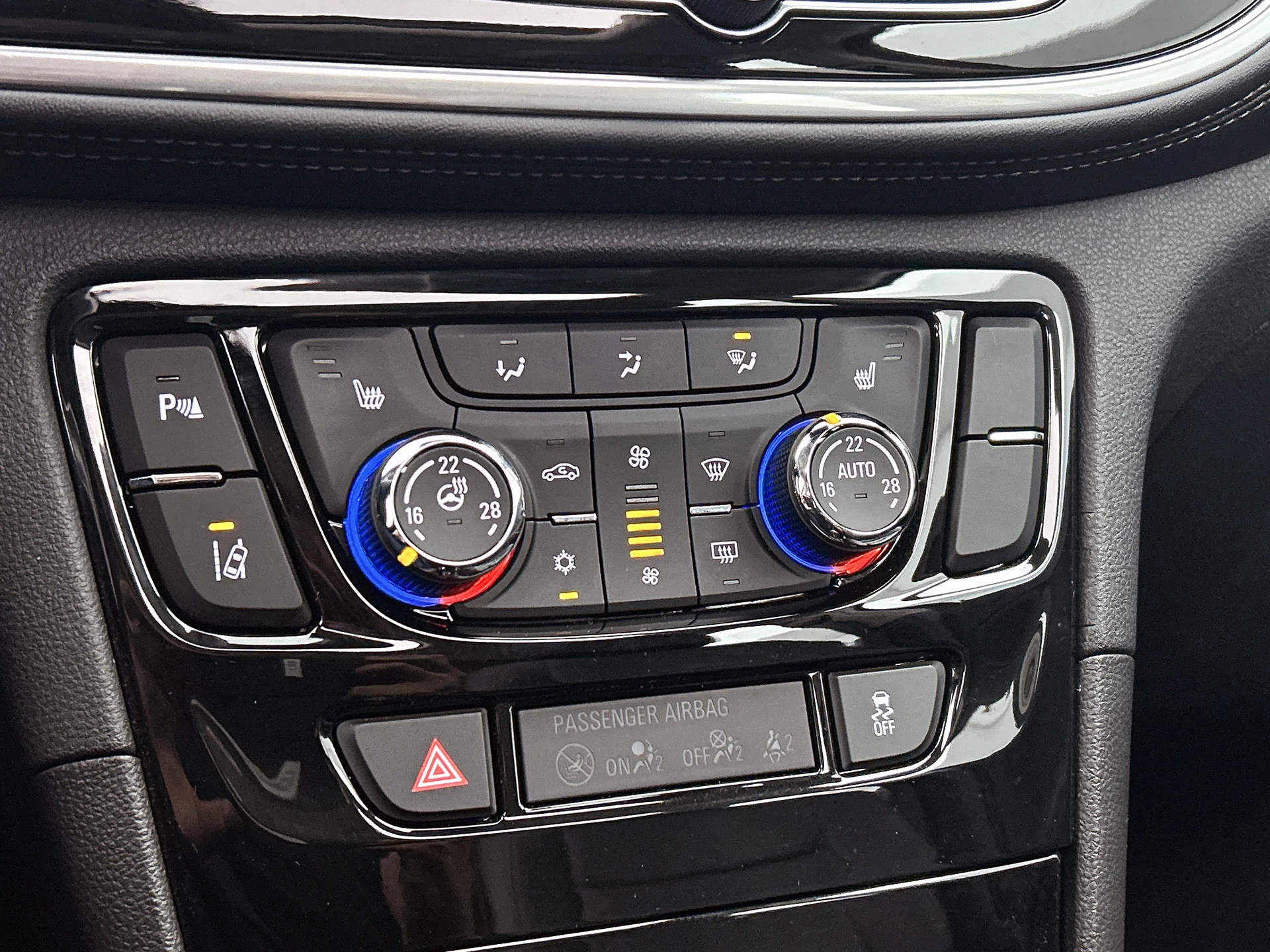 Hoofdafbeelding Opel Mokka X