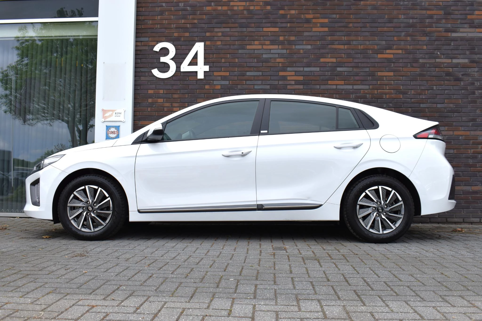 Hoofdafbeelding Hyundai IONIQ
