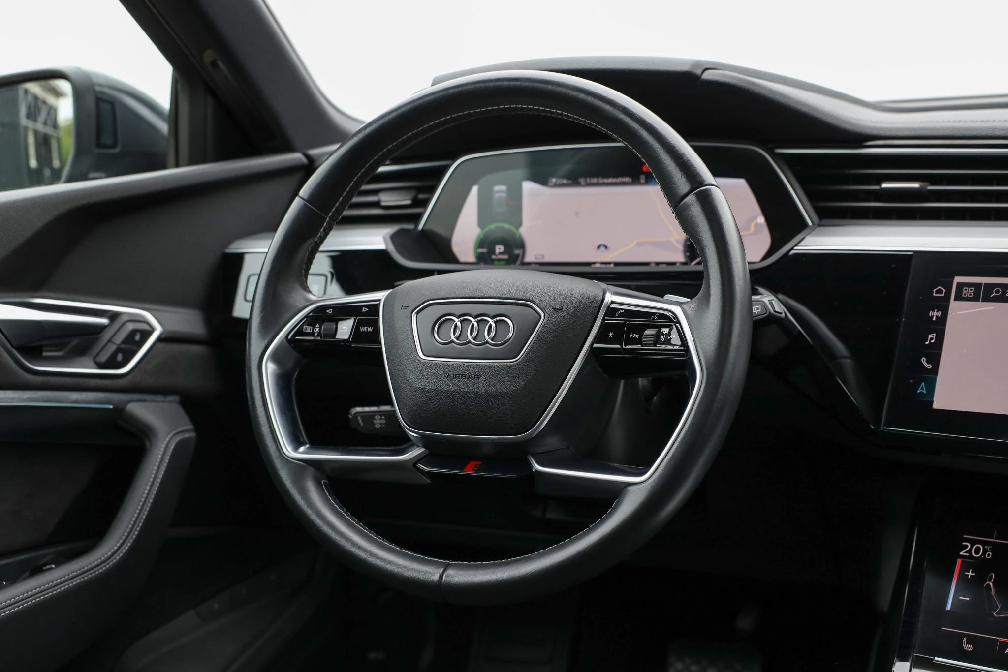 Hoofdafbeelding Audi e-tron