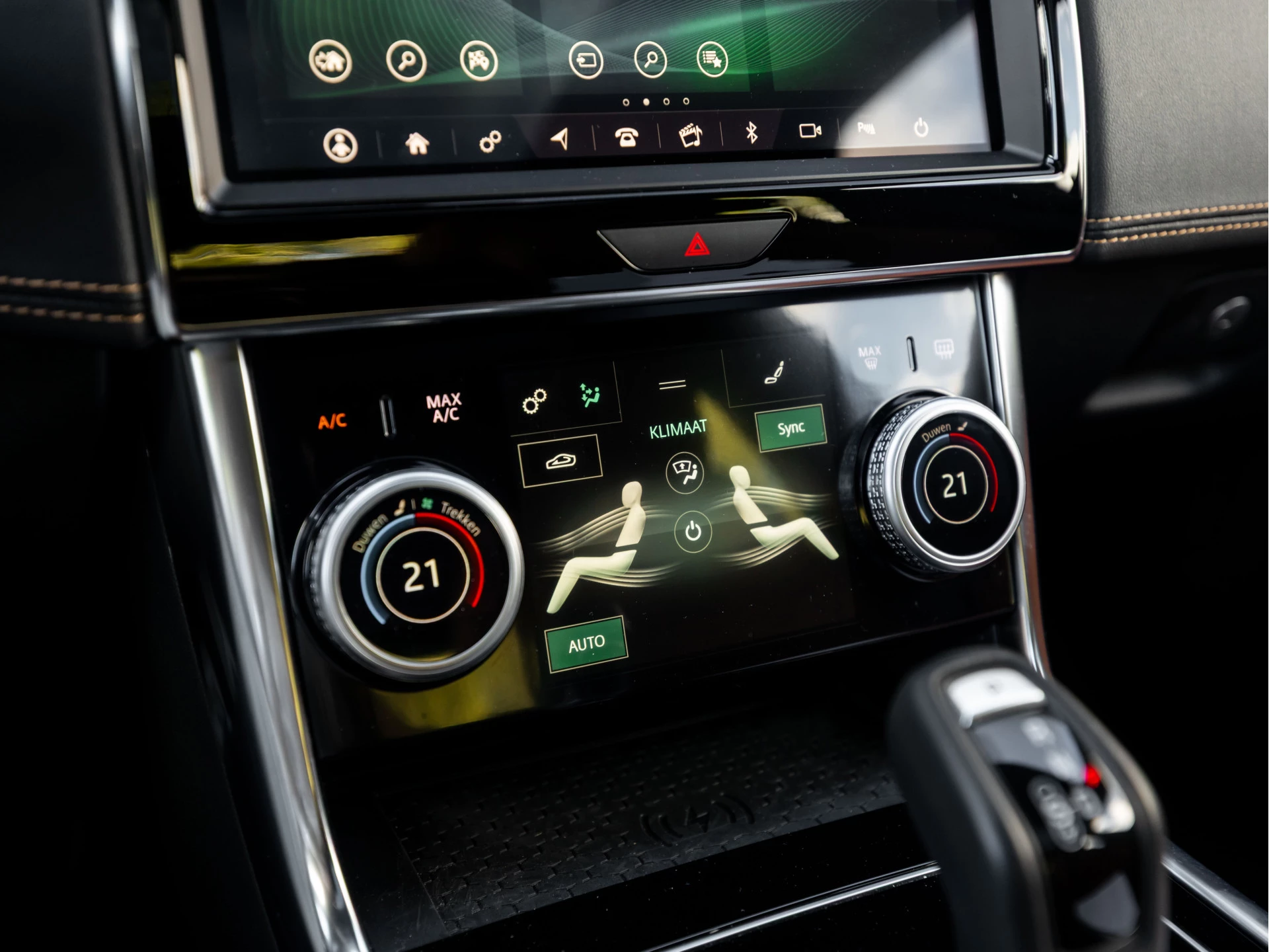Hoofdafbeelding Jaguar XE