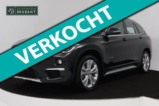 Hoofdafbeelding BMW X1 BMW X1 XDrive20i High Executive (PANORAMADAK, TREKHAAK, CAMERA, NAVIGATIE, STOELVERWARMING, HEAD-UP, DEALER ONDERHOUDEN)