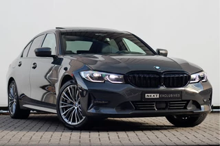 BMW 3 Serie 330e High Executive | Pano | Individual | ACC | Head-up | 360