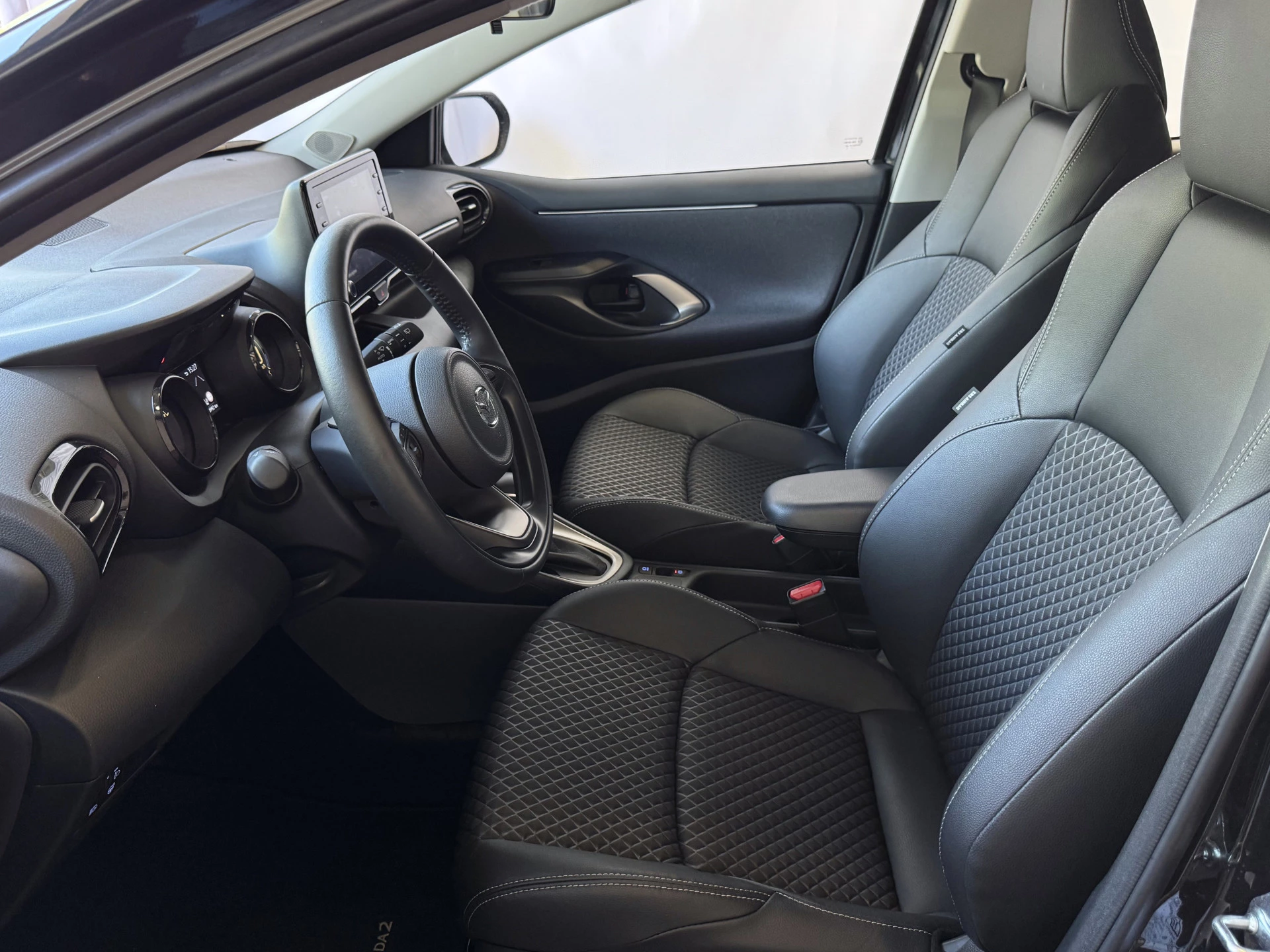 Hoofdafbeelding Mazda 2 Hybrid