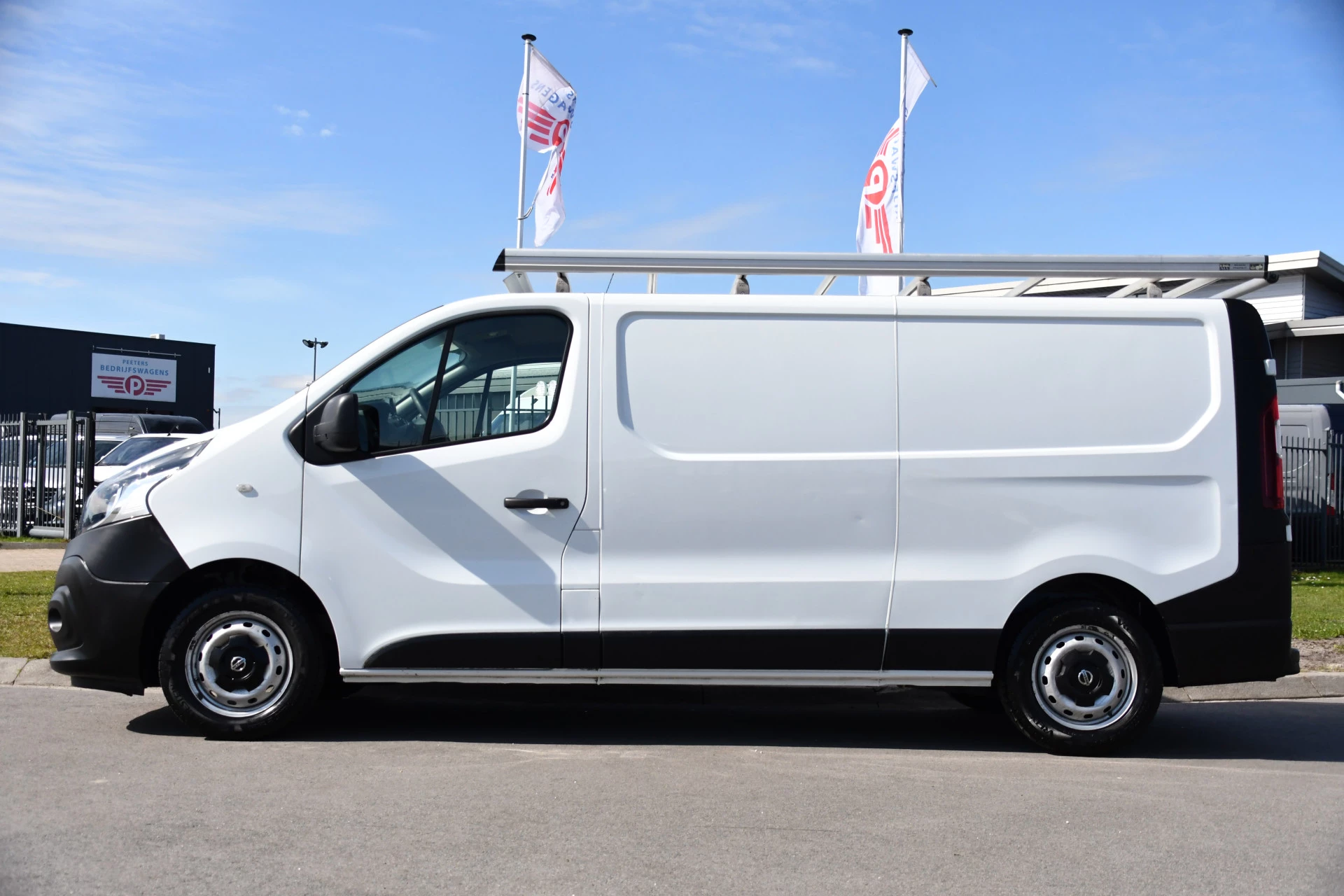 Hoofdafbeelding Nissan NV300
