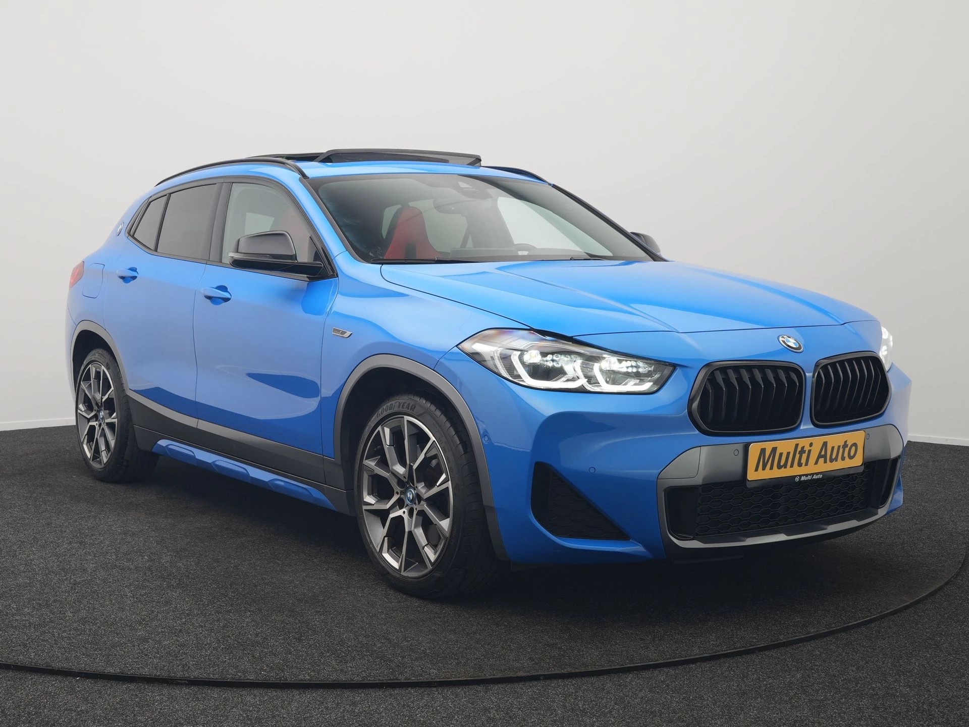 Hoofdafbeelding BMW X2