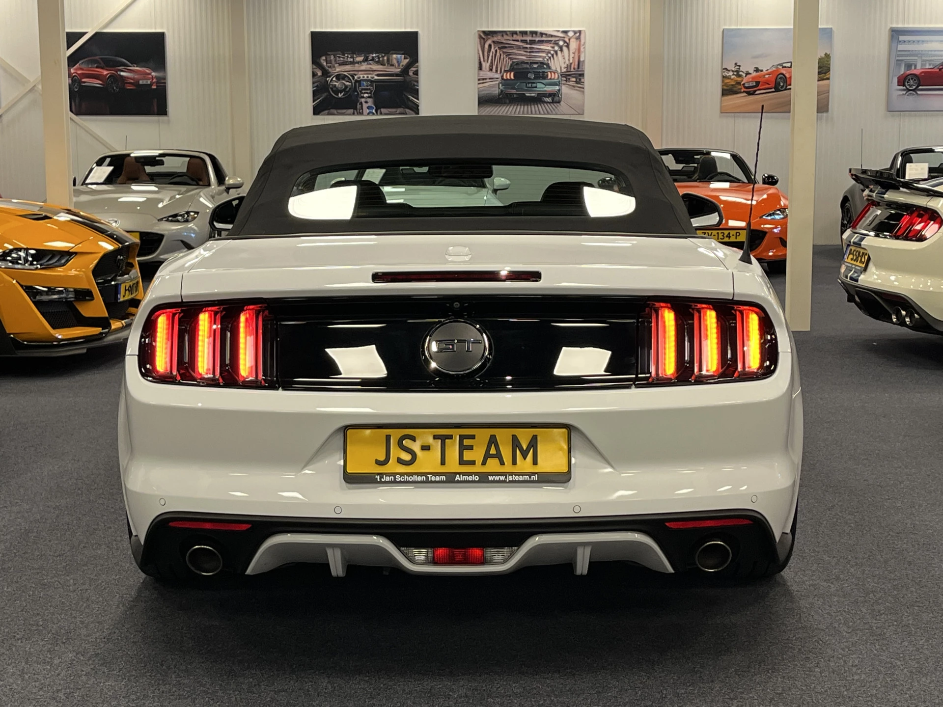 Hoofdafbeelding Ford Mustang