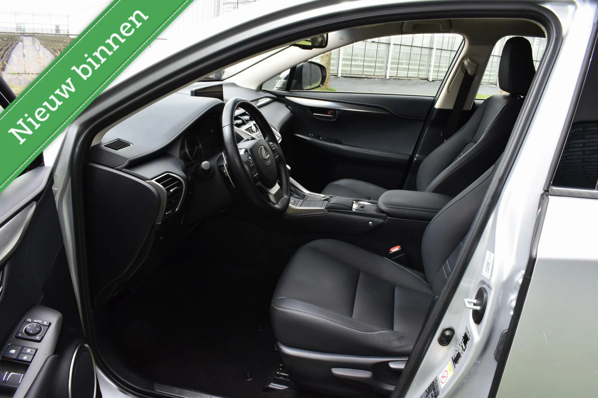 Hoofdafbeelding Lexus NX