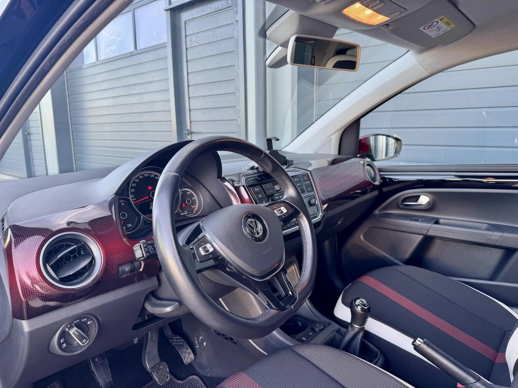 Hoofdafbeelding Volkswagen up!