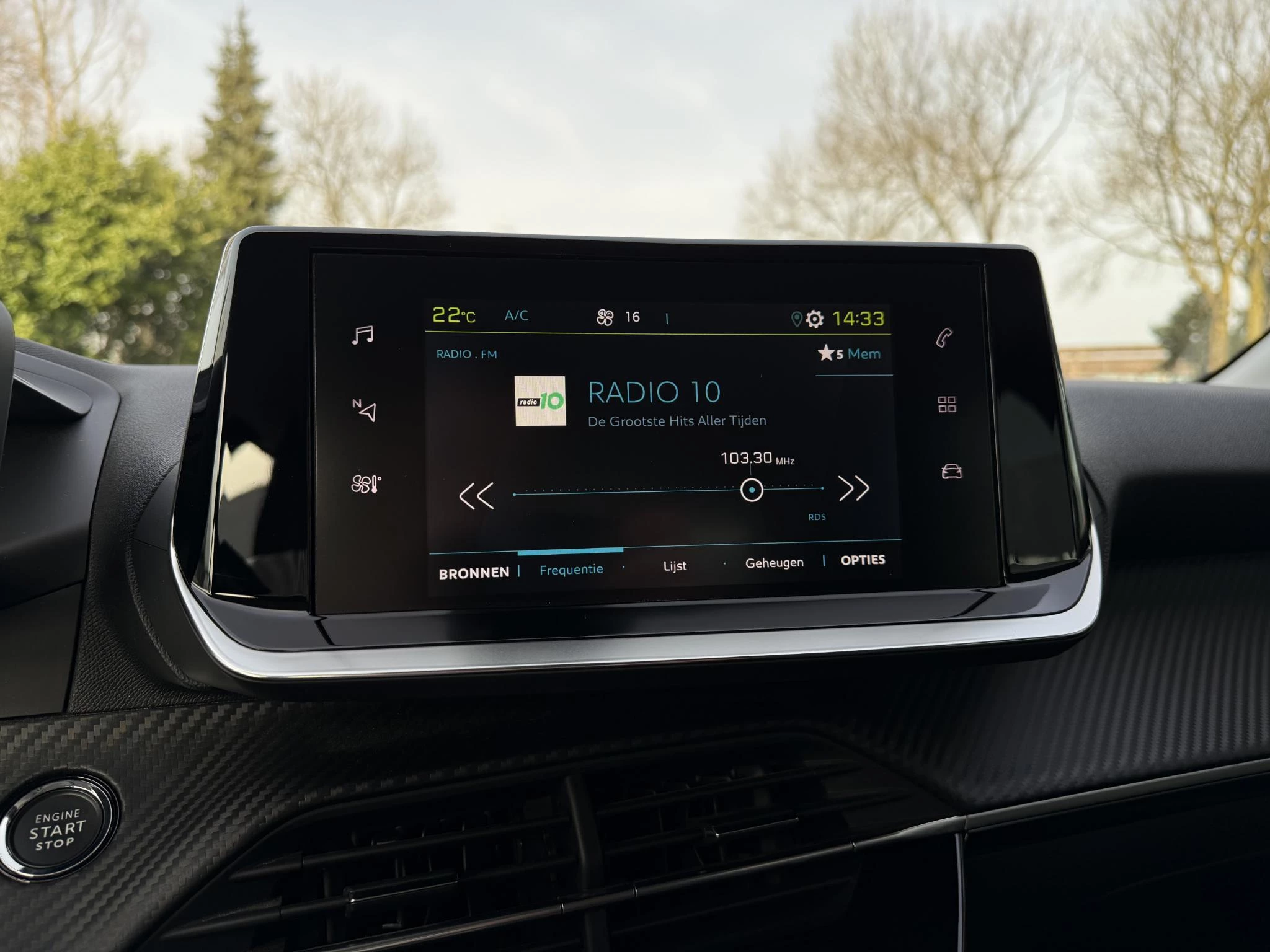 Hoofdafbeelding Peugeot e-208