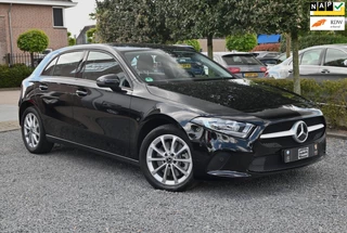 Hoofdafbeelding Mercedes-Benz A-Klasse Mercedes-Benz A-klasse 250 e Business Line 218 PK 1e Eig Dealer o.h. App Connect PDC 17''