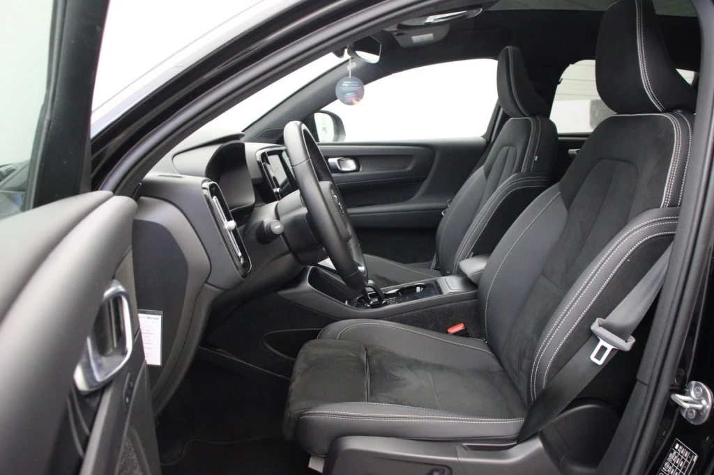 Hoofdafbeelding Volvo C40