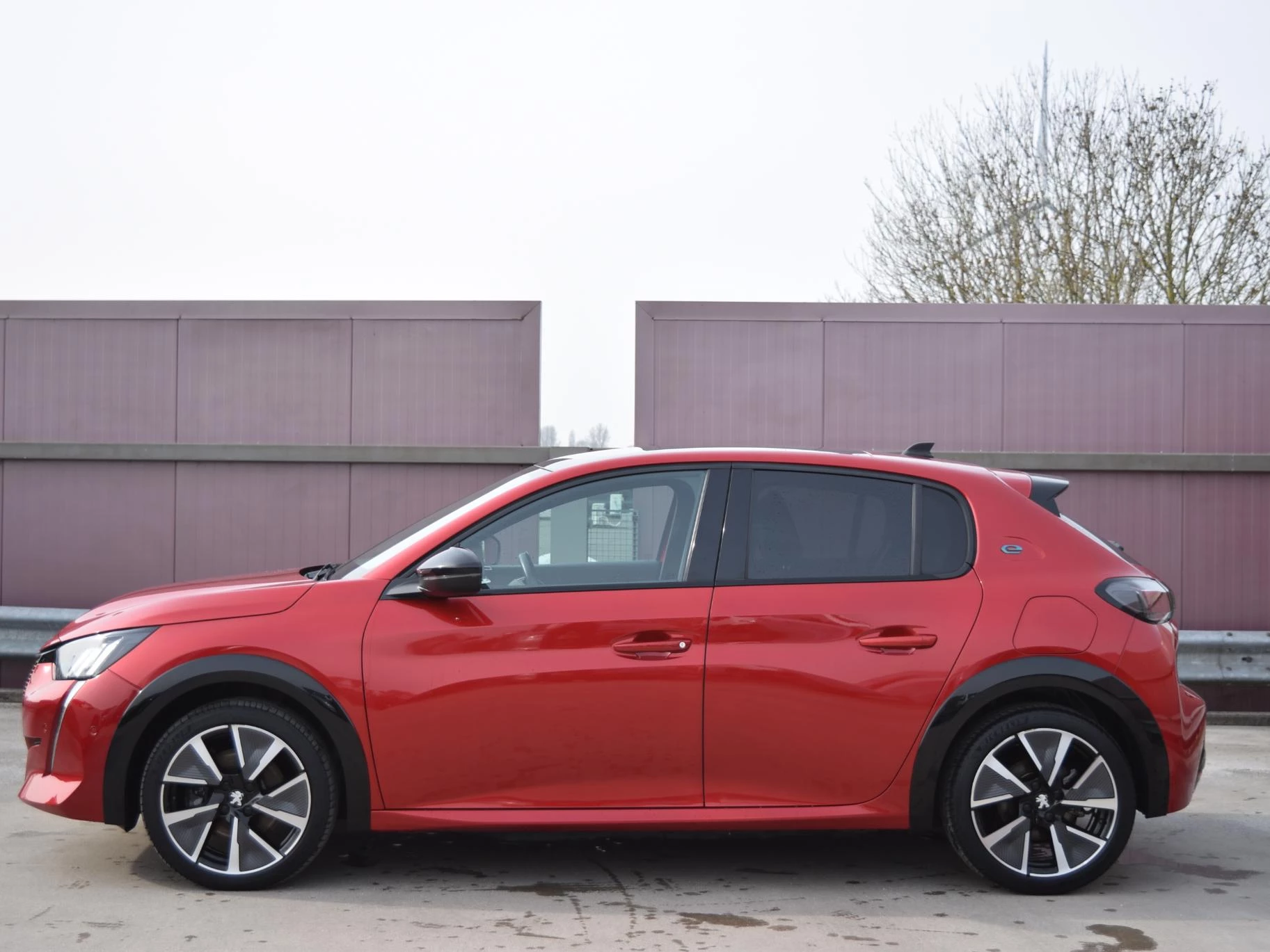 Hoofdafbeelding Peugeot e-208