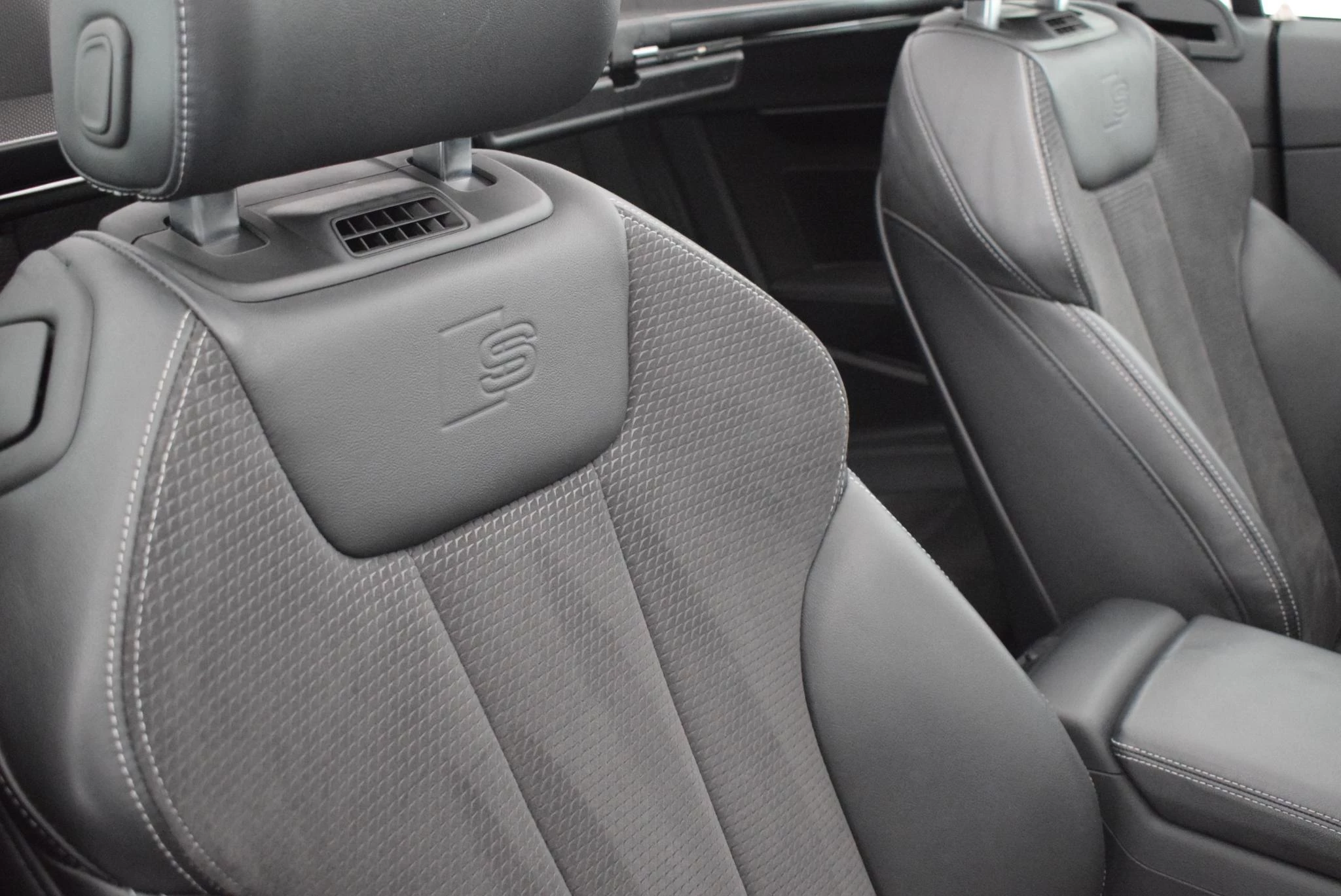 Hoofdafbeelding Audi S5