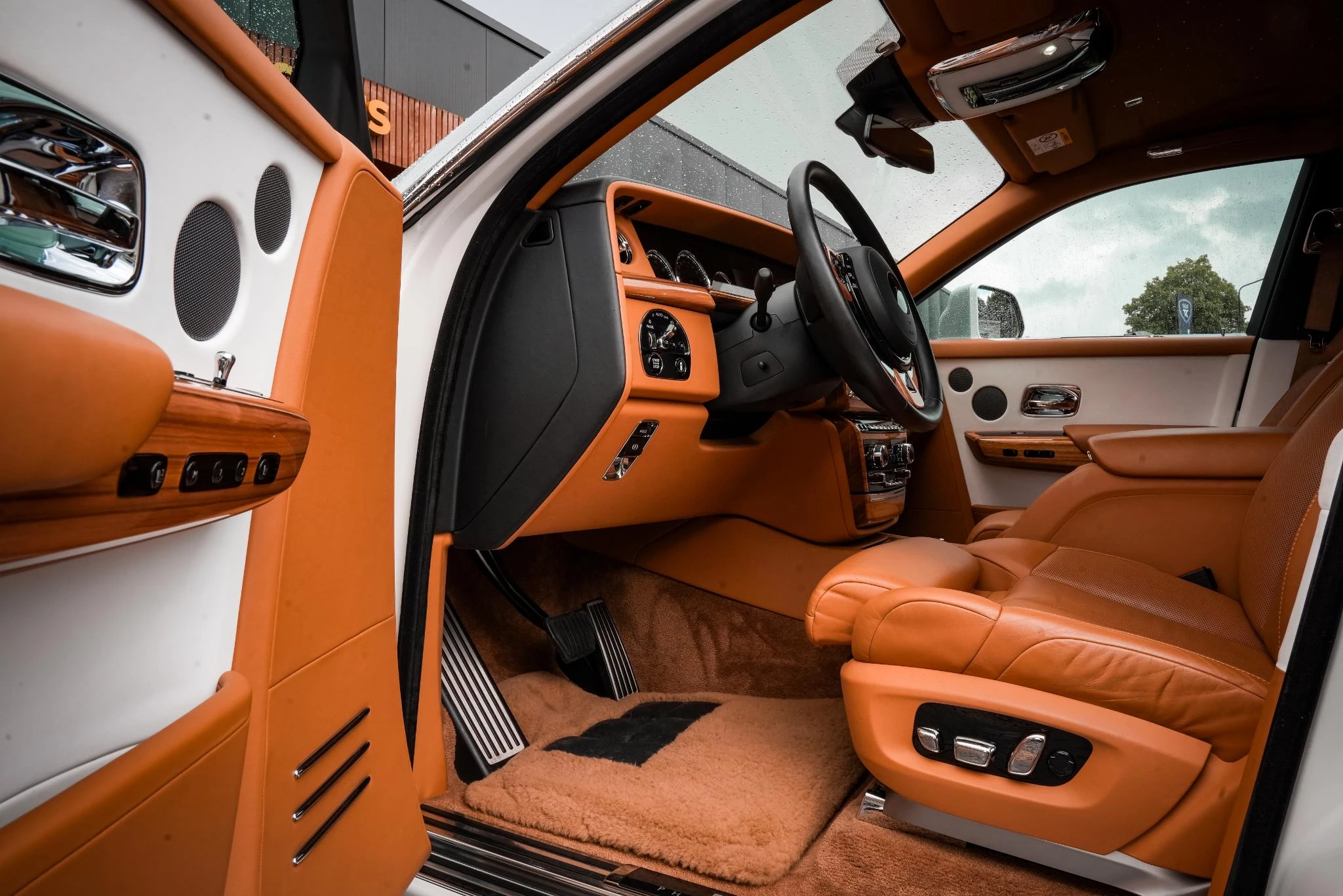 Hoofdafbeelding Rolls-Royce Phantom