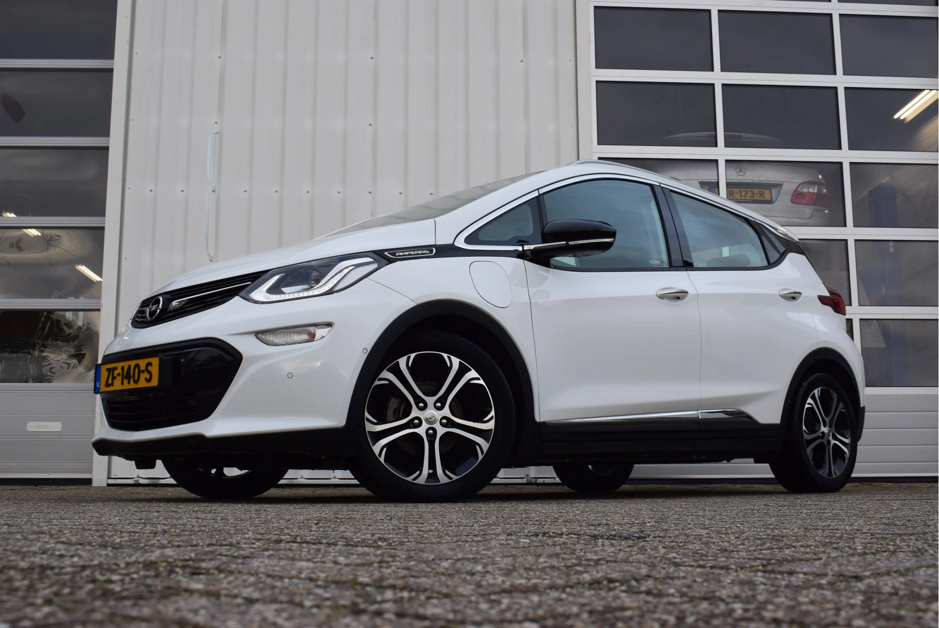 Hoofdafbeelding Opel Ampera-e