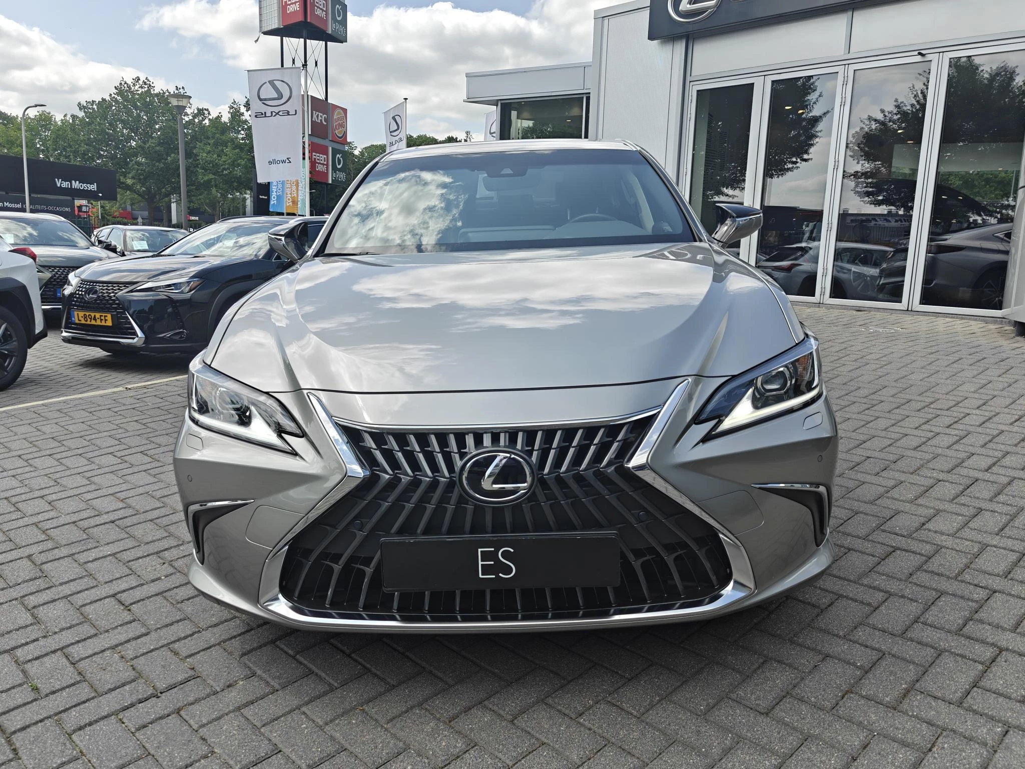 Hoofdafbeelding Lexus ES