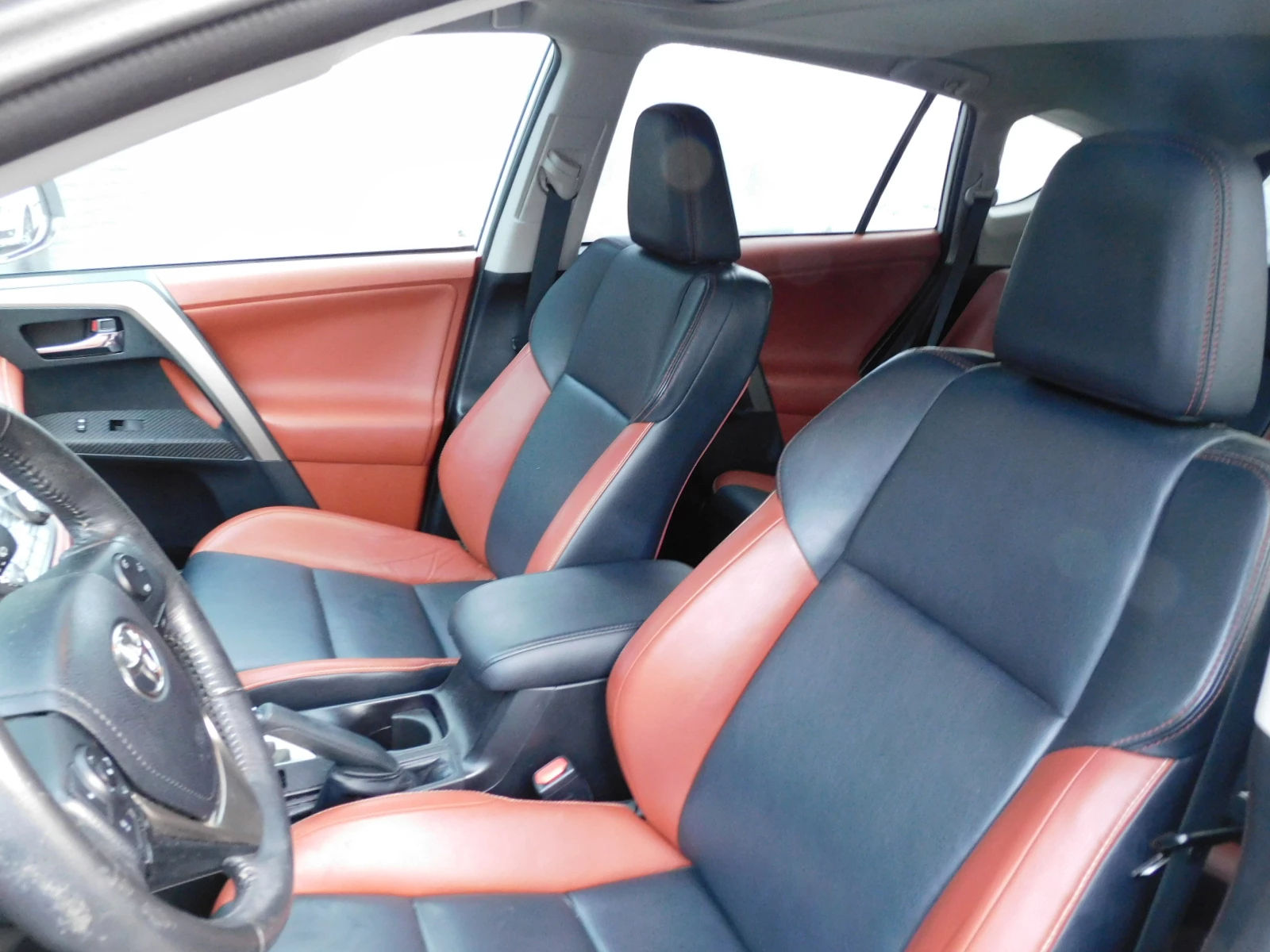 Hoofdafbeelding Toyota RAV4