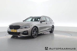 Hoofdafbeelding BMW 3 Serie BMW 3 Serie Touring 330i X-Drive M-Sport Shadow Line (259pk) | 19'' | Elek. Trekhaak | Harman/Kardon | Automaat