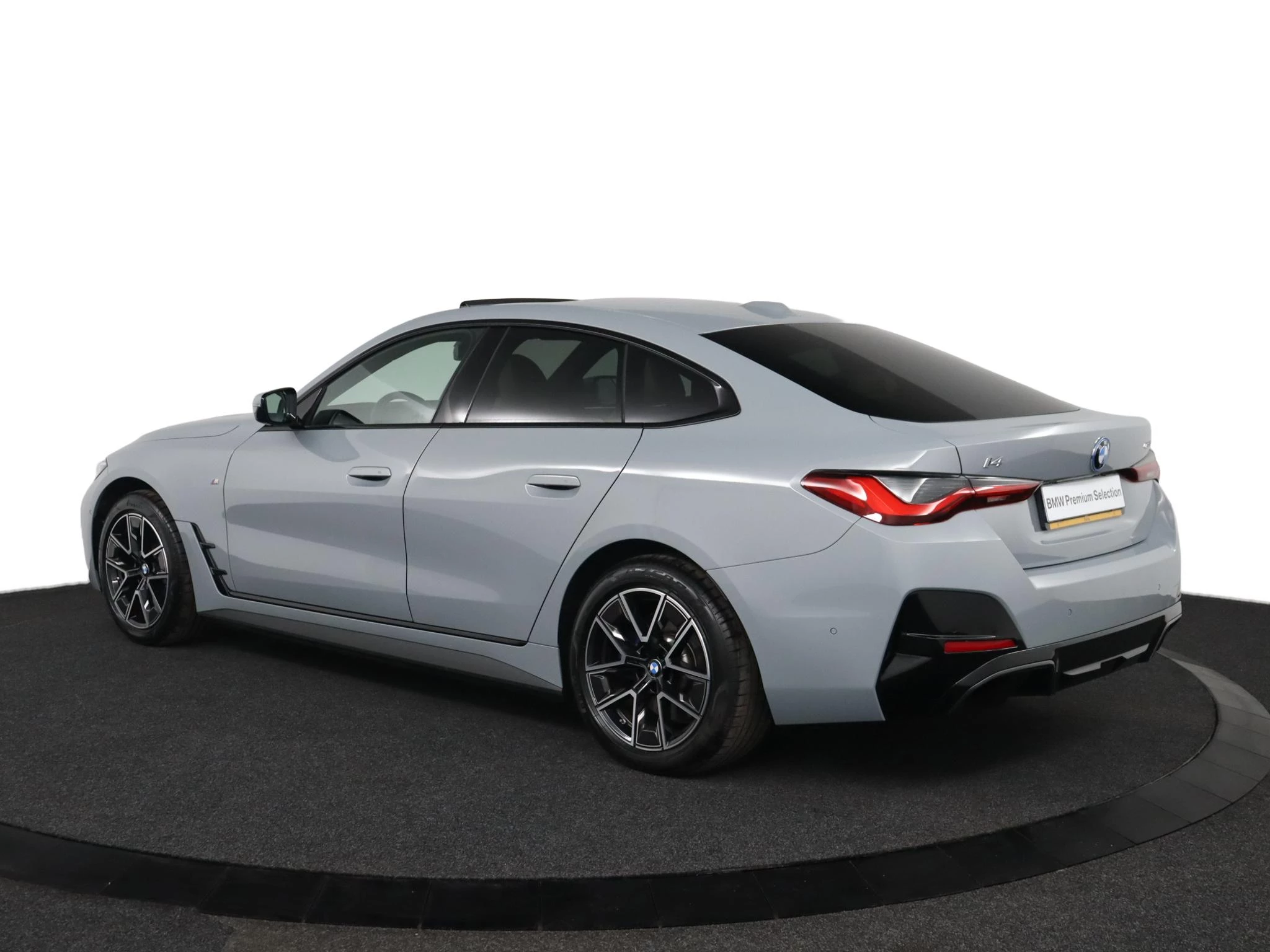 Hoofdafbeelding BMW i4