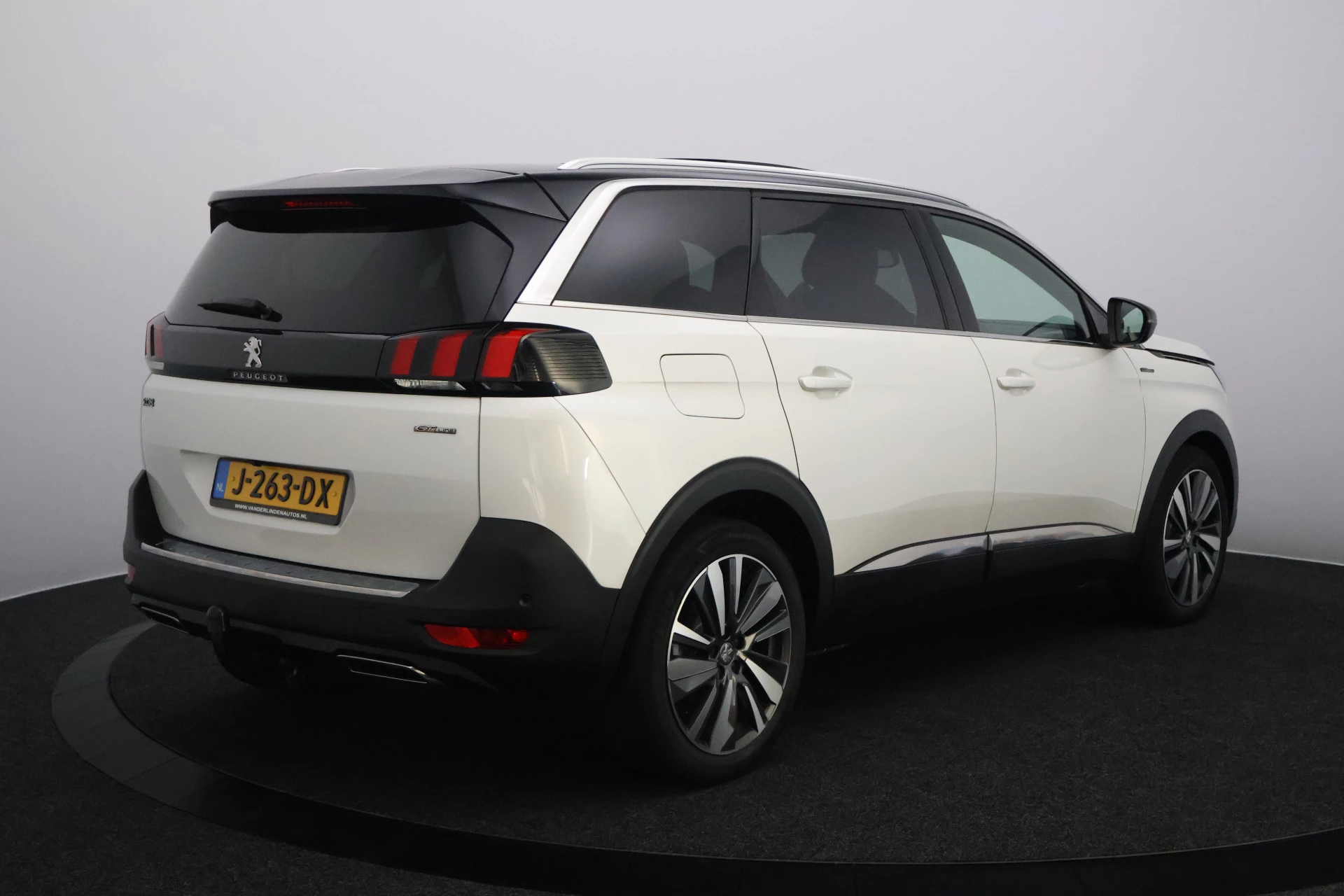 Hoofdafbeelding Peugeot 5008