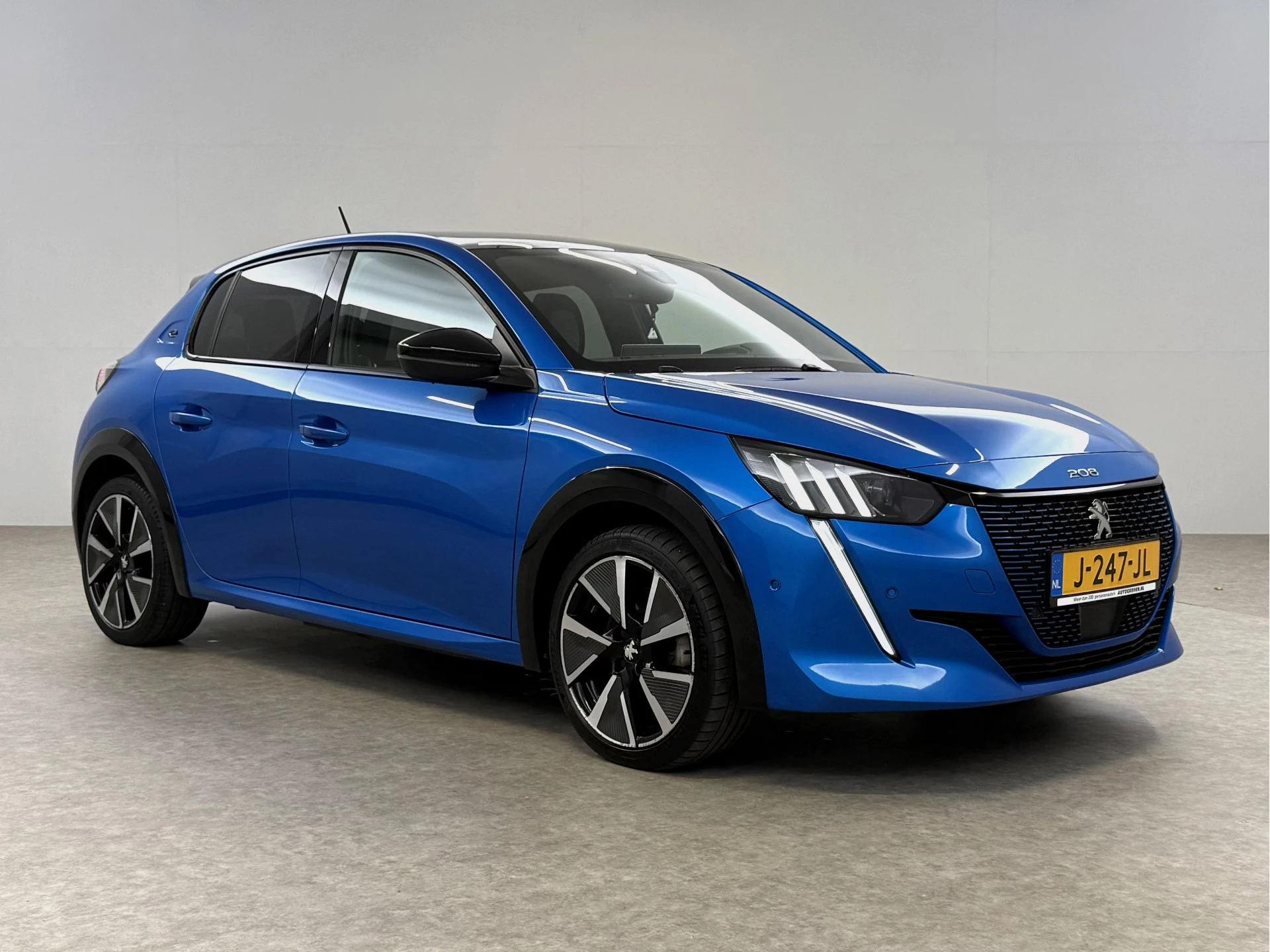 Hoofdafbeelding Peugeot e-208